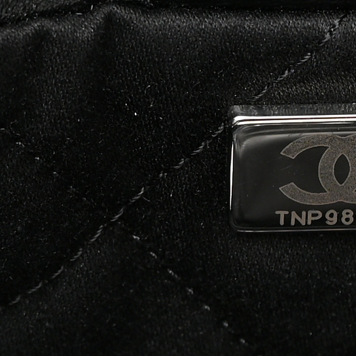 Shiny Calfskin Quilted Small Chanel 22 So Black