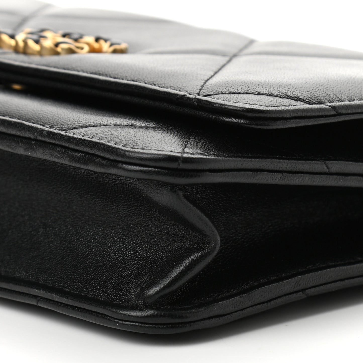 Lambskin Quilted Chanel 19 Wallet On Chain WOC Black