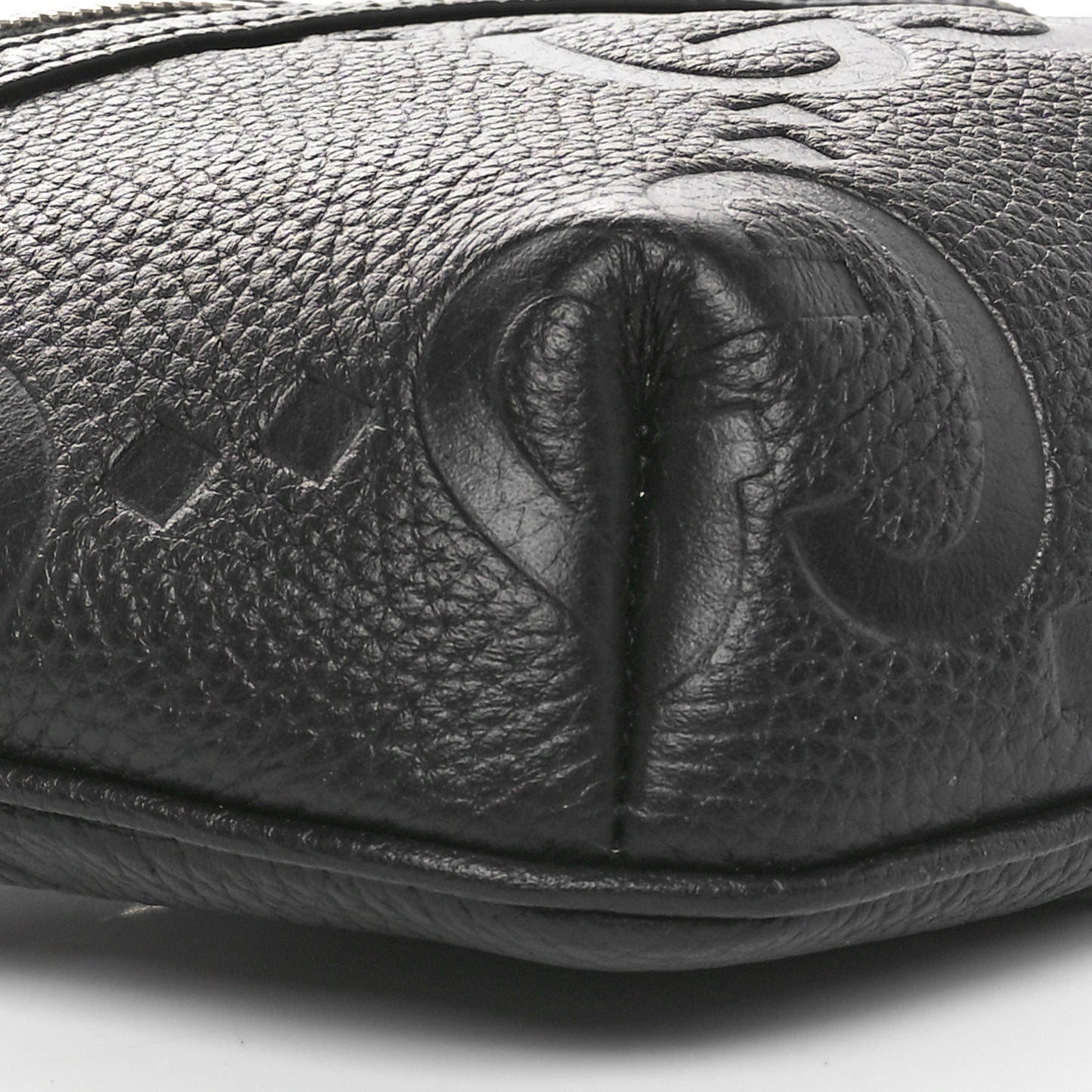 Piuma Calfskin Jumbo GG Embossed Small Belt Bag Black