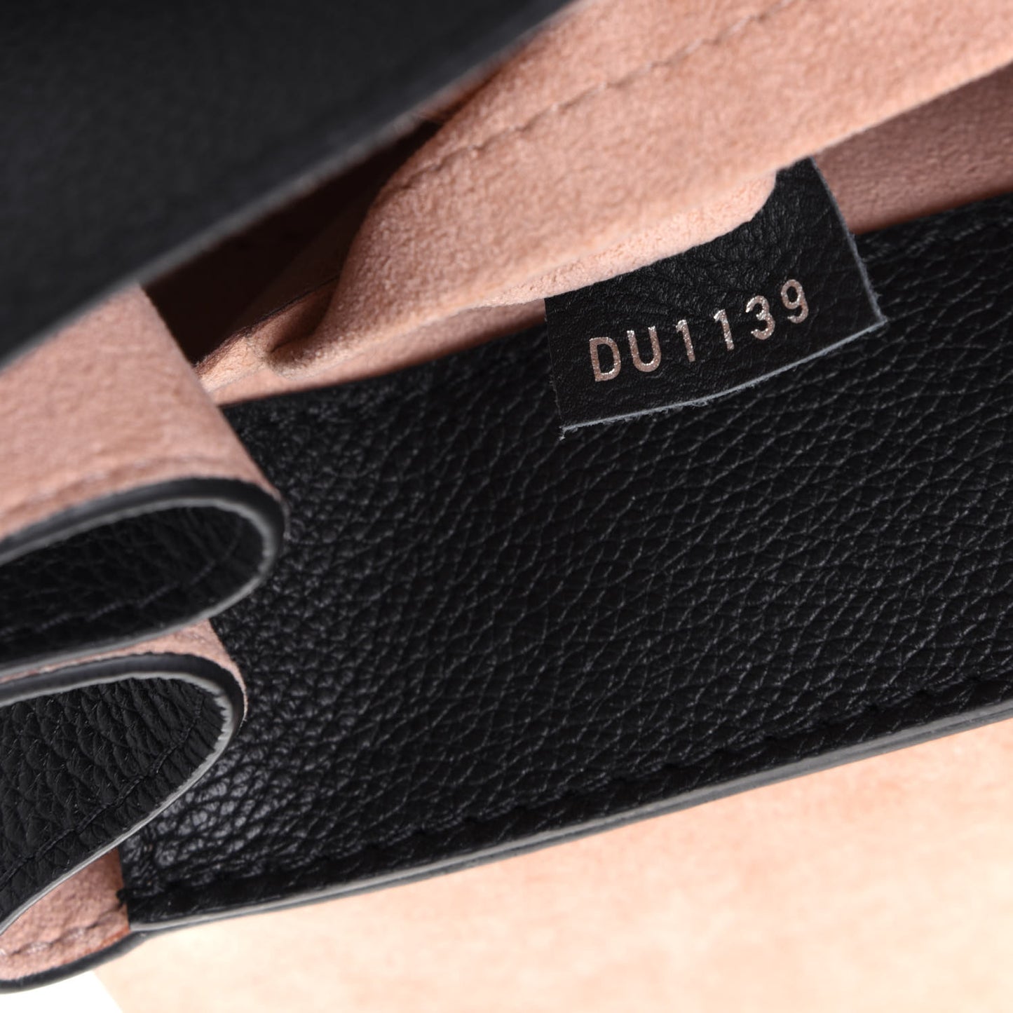 Calfskin Lockme Ever BB Black