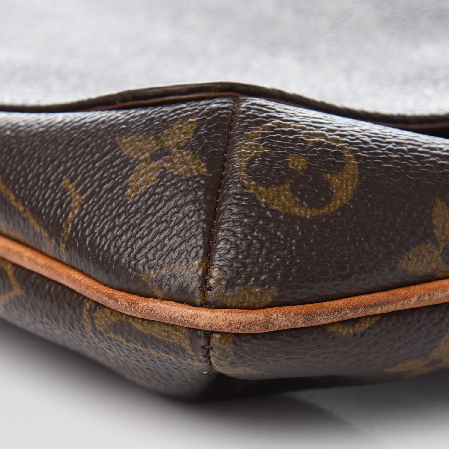 Louis Vuitton Monogram Musette Salsa 9 of 10