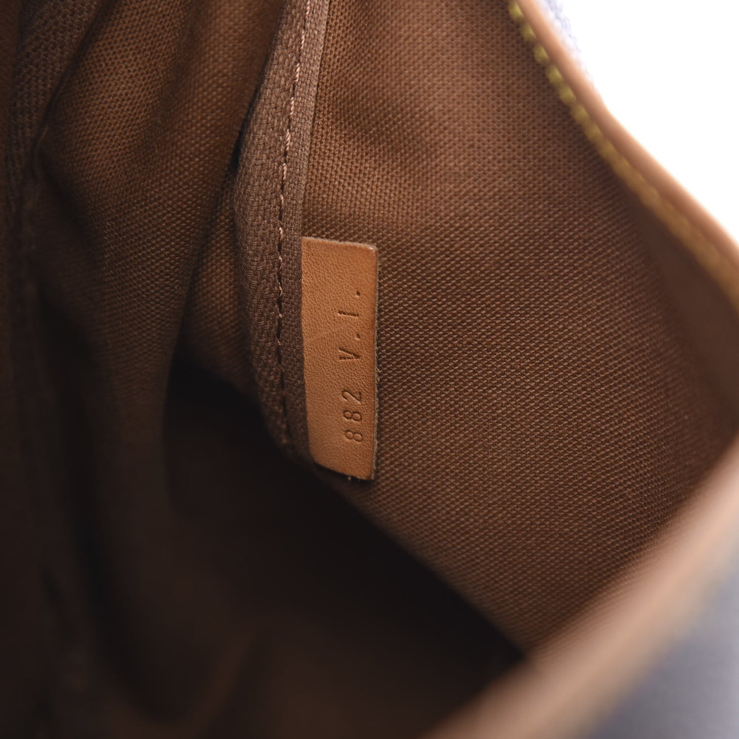 Monogram Saumur 35