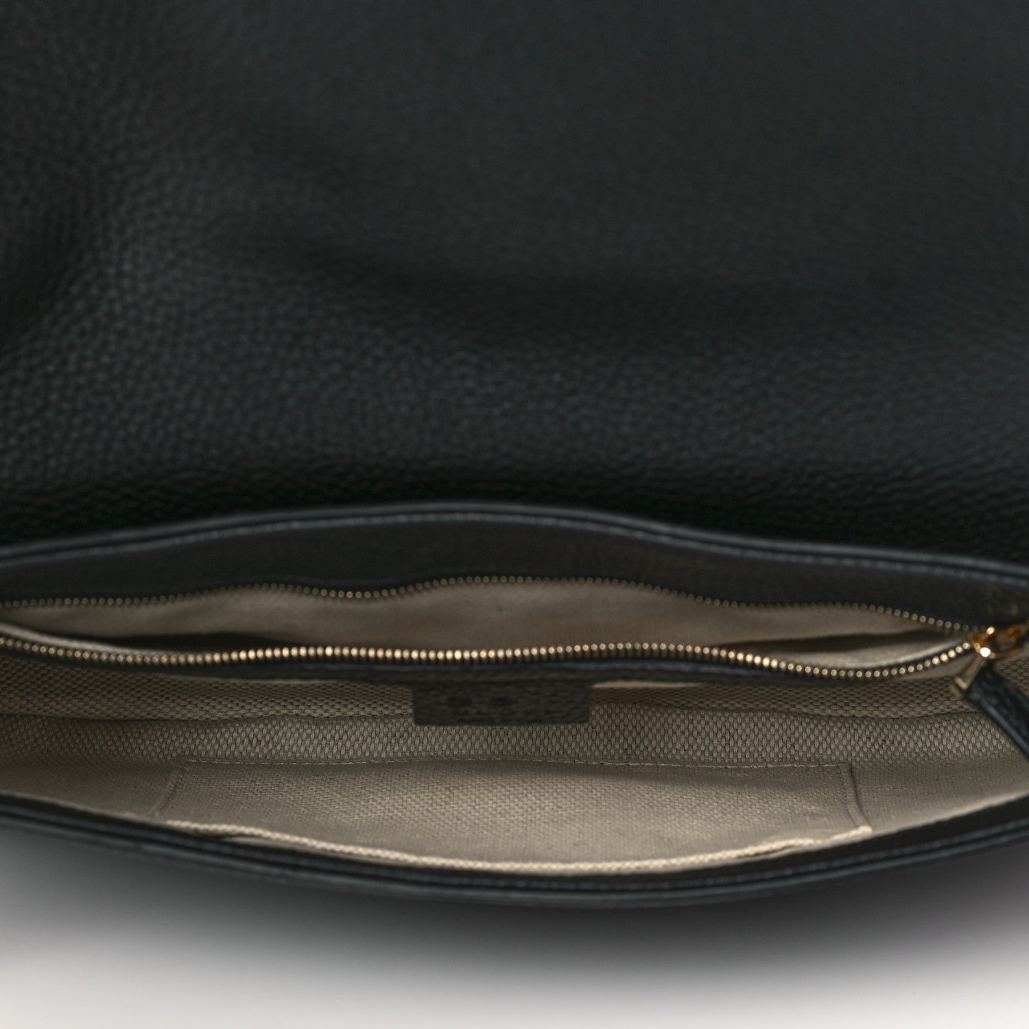 Gucci Pebbled Calfskin Medium Soho Flap Crossbody Black 5 of 11