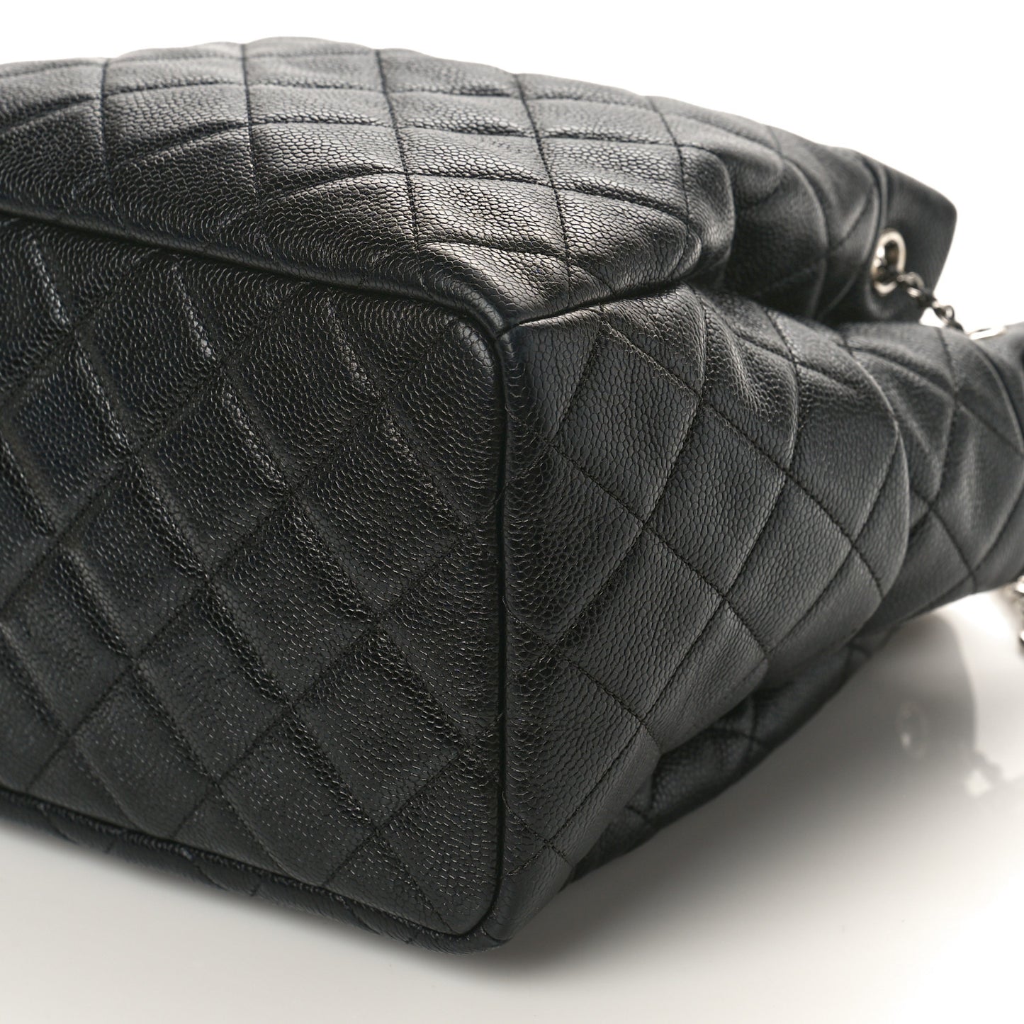 Grained Calfskin Quilted Medium CC Chain Bucket Drawstring Bag Black