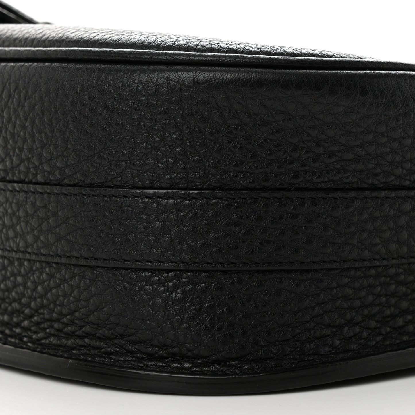 Grained Calfskin Large Bobby Flap Black