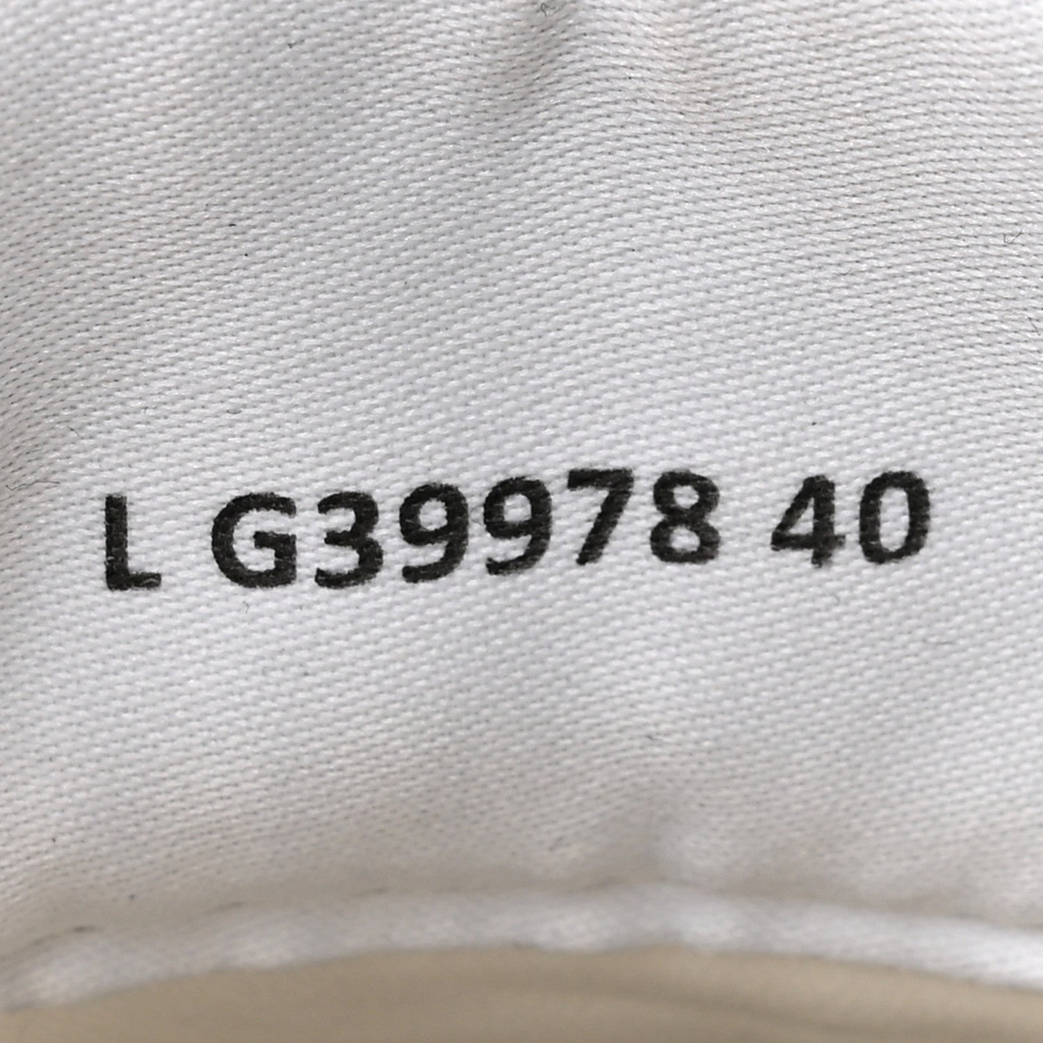 Chanel Calfskin CC Womens Sneakers 40 White Black 9 of 10