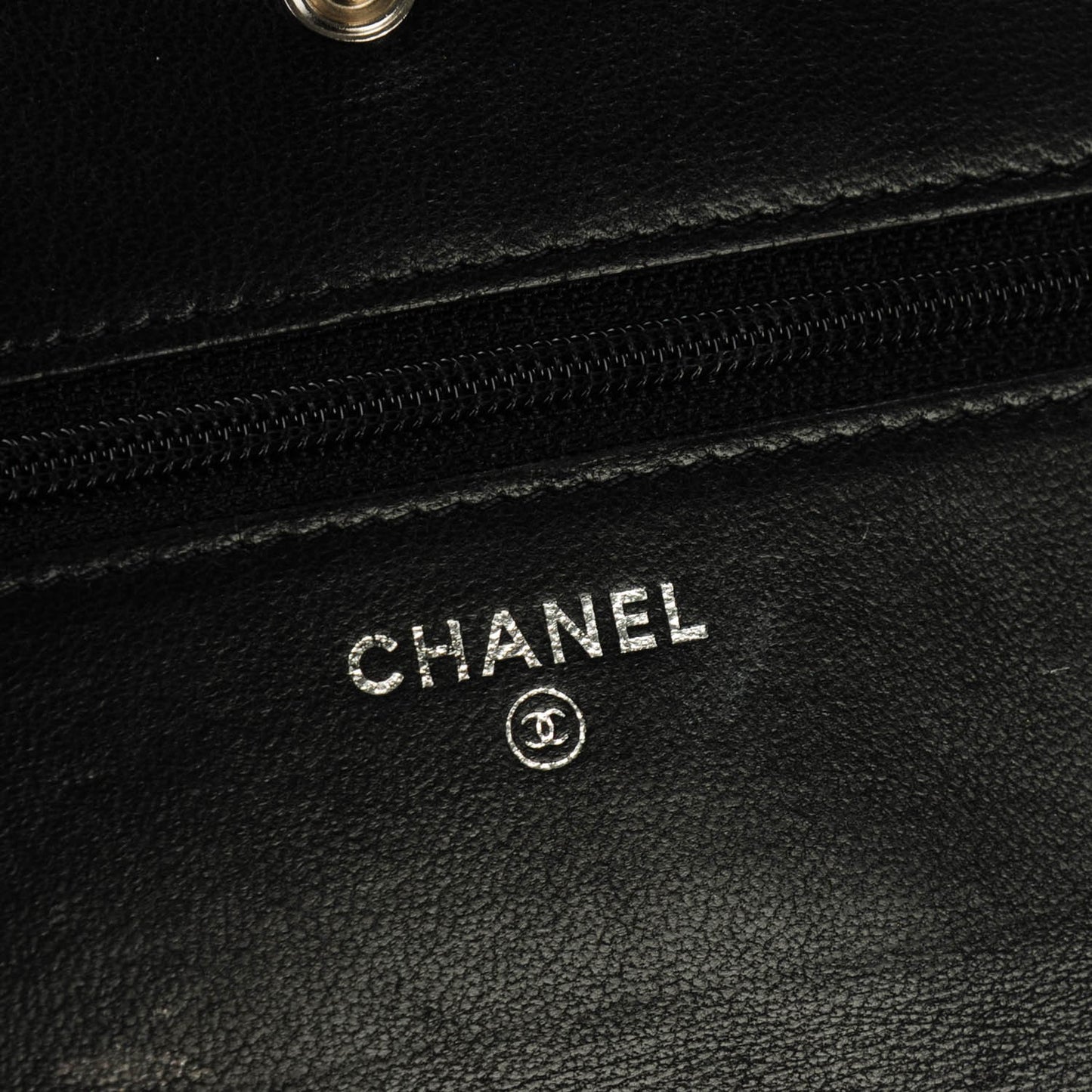 Lambskin Quilted Wallet On Chain WOC Black