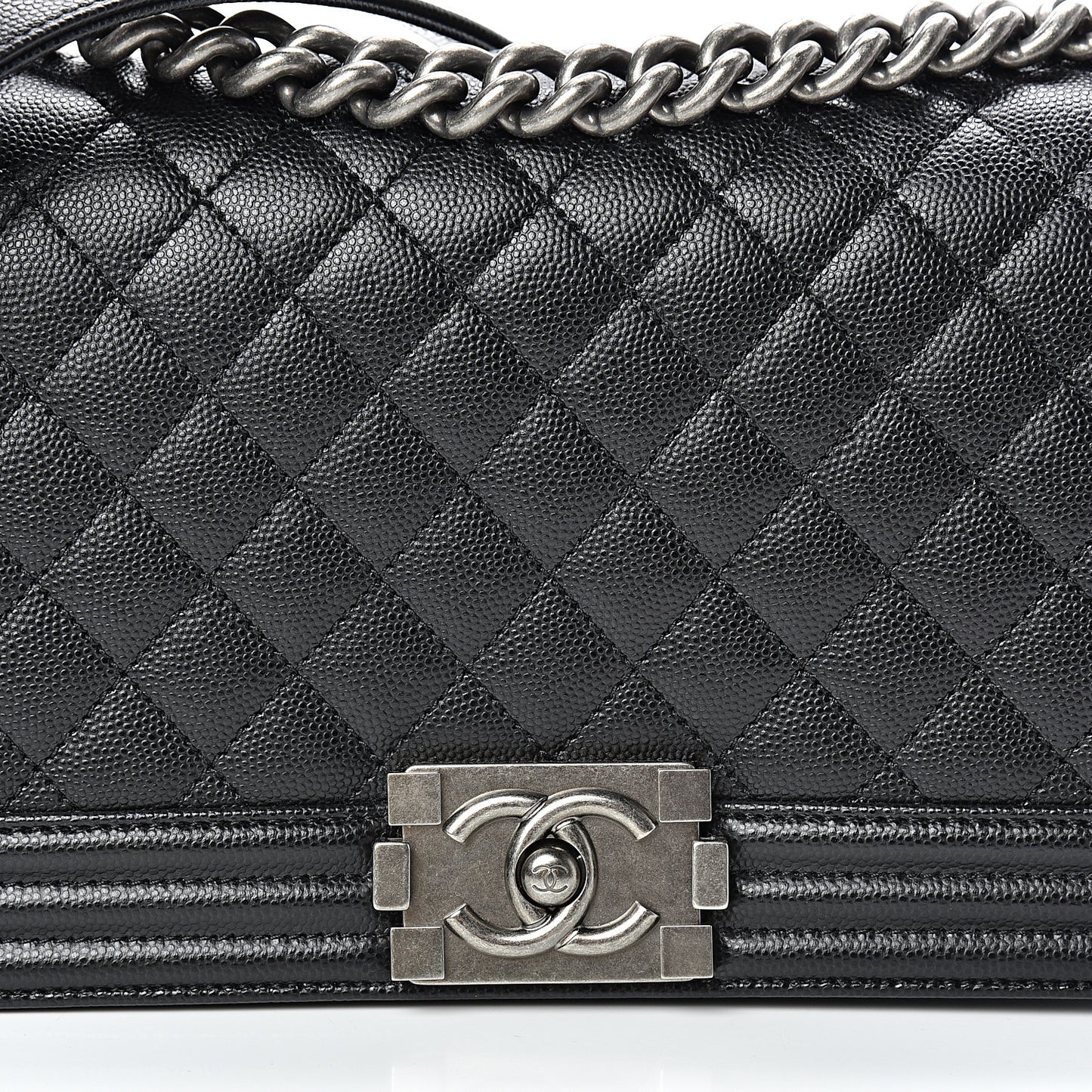 Caviar Quilted Medium Boy Flap Black