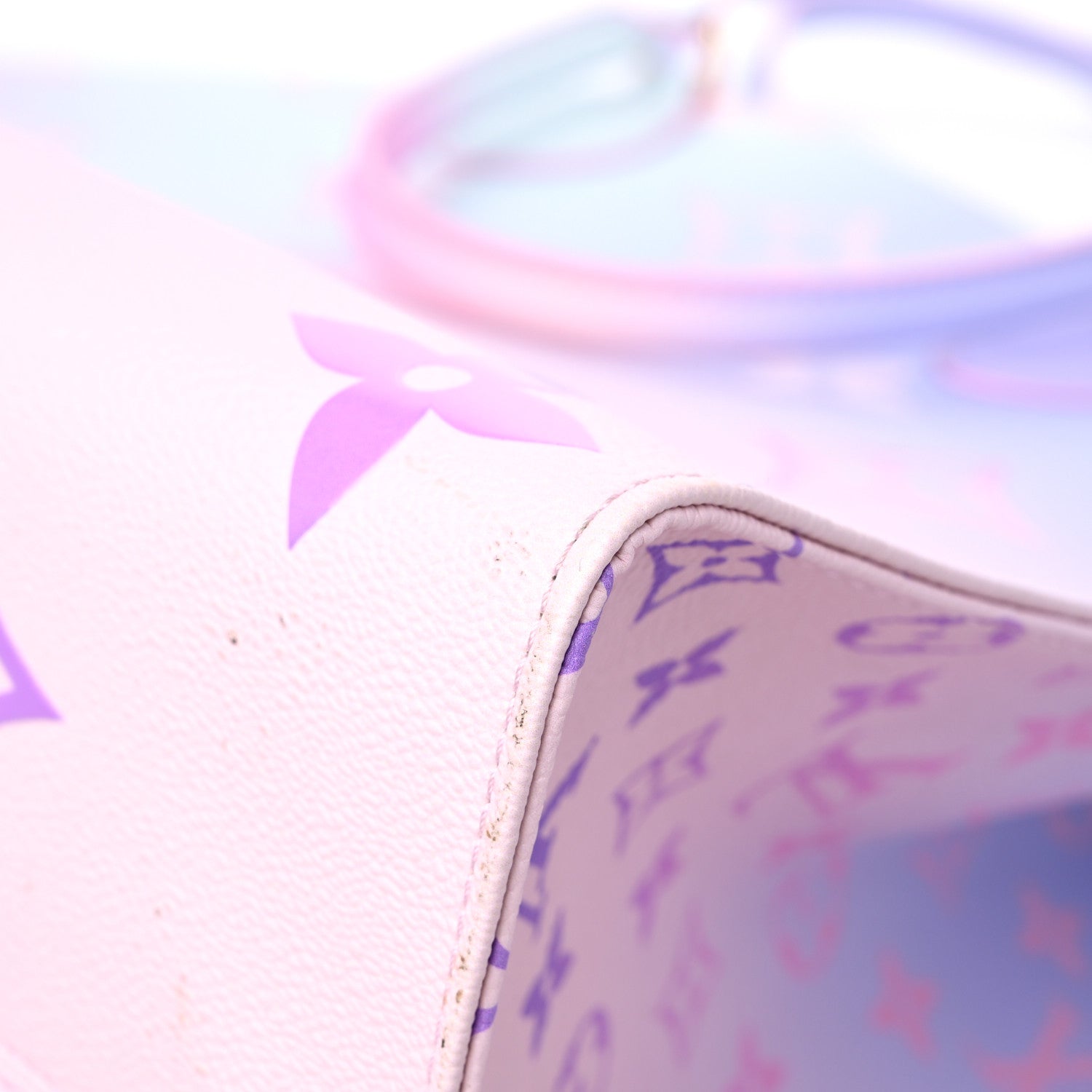 Louis Vuitton Monogram Giant Spring In The City Onthego GM Sunrise Pastel 9 of 12