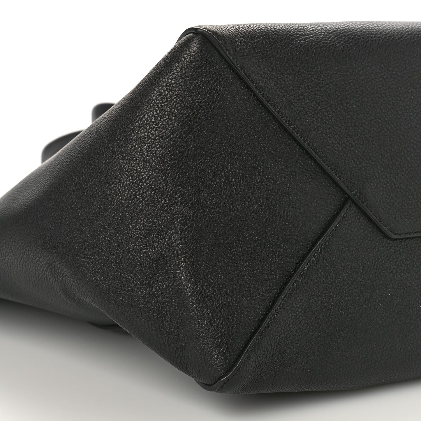 Soft Grained Calfskin Small Belt Cabas Phantom Black