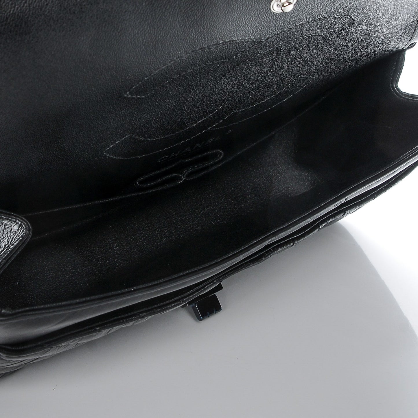 Aged Calfskin Chevron Quilted 2.55 Reissue 225 Flap So Black