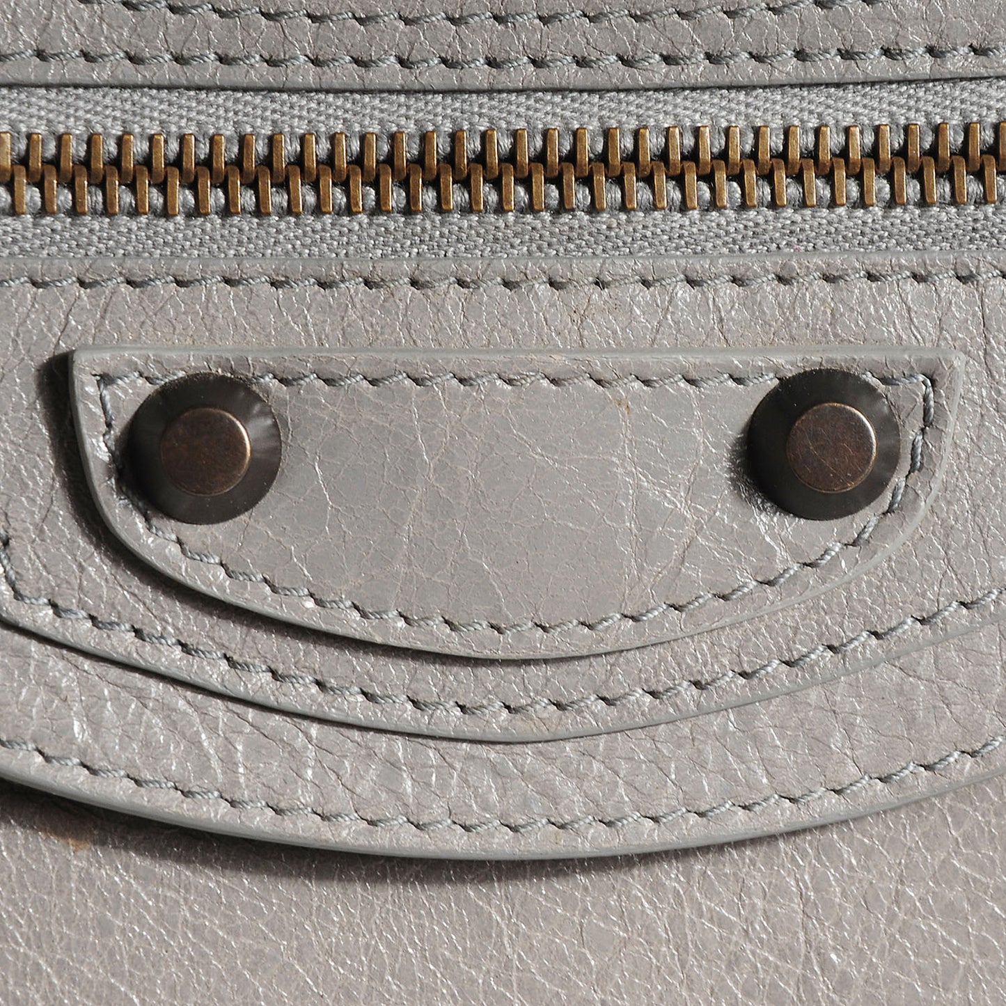 Agneau Classic Hardware Zip Traveler Backpack Gris Pyrite