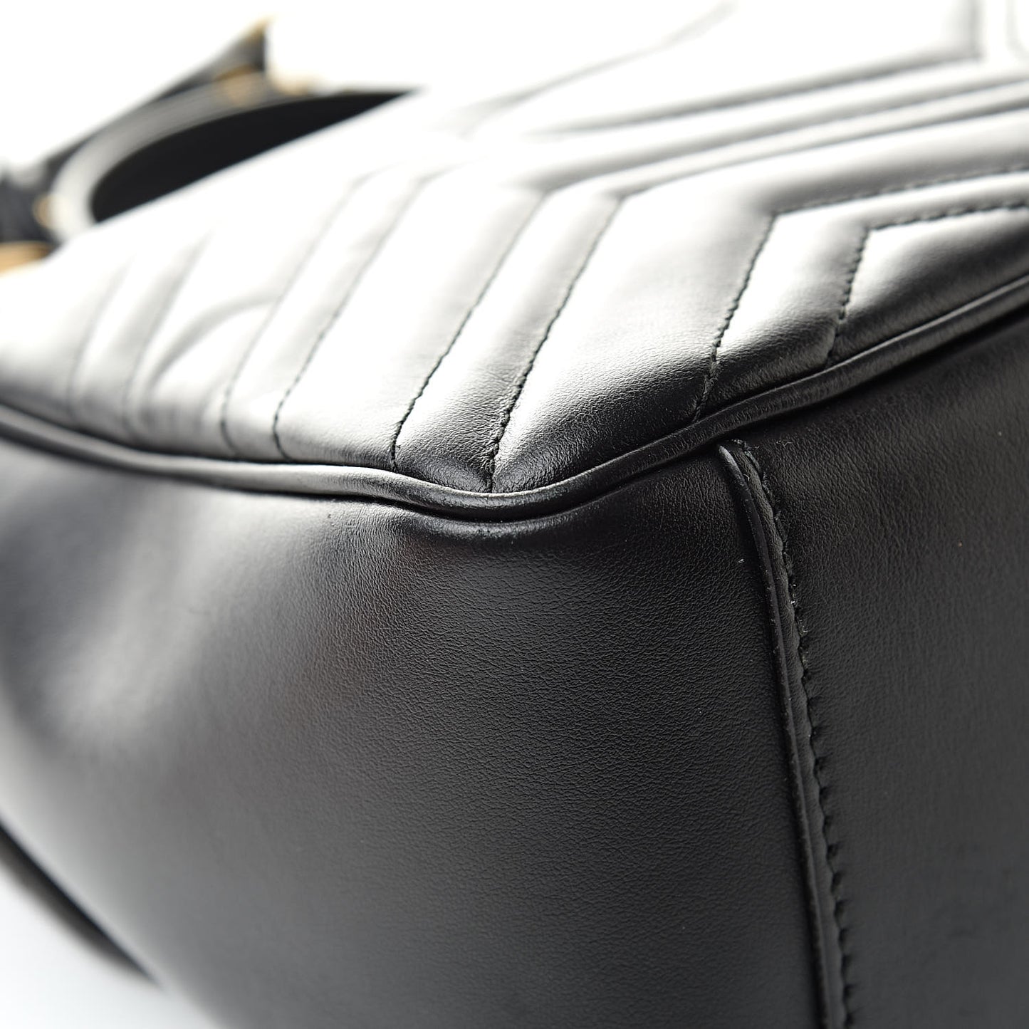 Calfskin Matelasse Small GG Marmont Top Handle Shoulder Bag Black