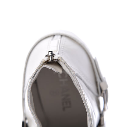 Chanel Crackled Calfskin Pearl Chain CC Short Boots 42 White 11 of 12