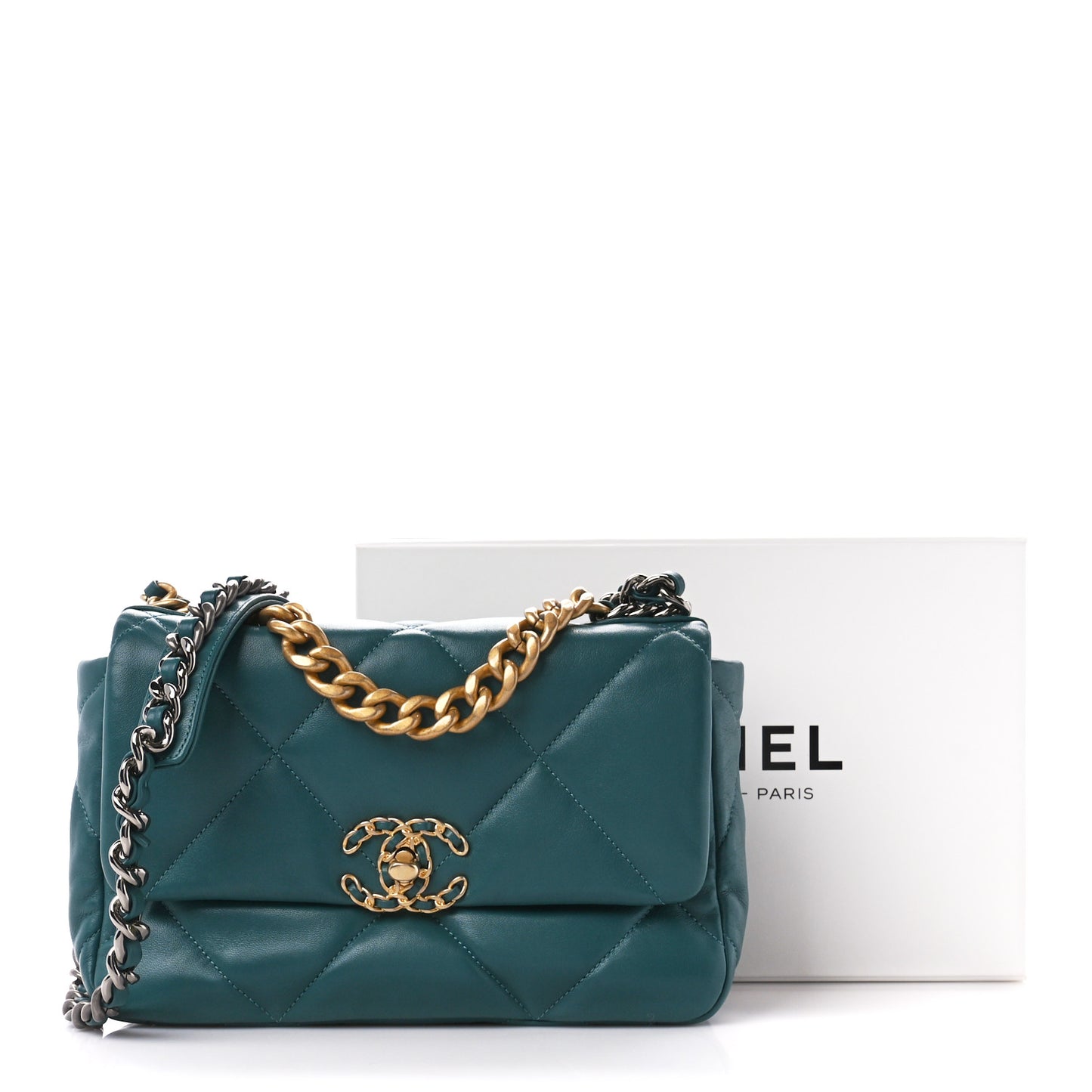 Lambskin Quilted Medium Chanel 19 Flap Green
