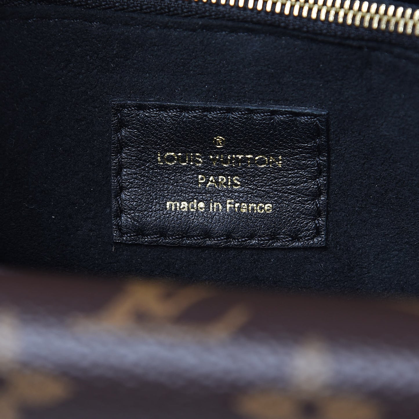Monogram Double V Black