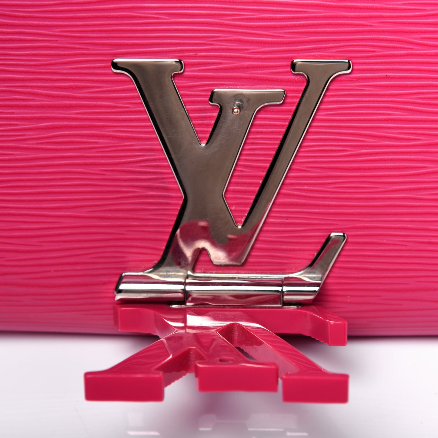 Epi Louise Strap PM Hot Pink