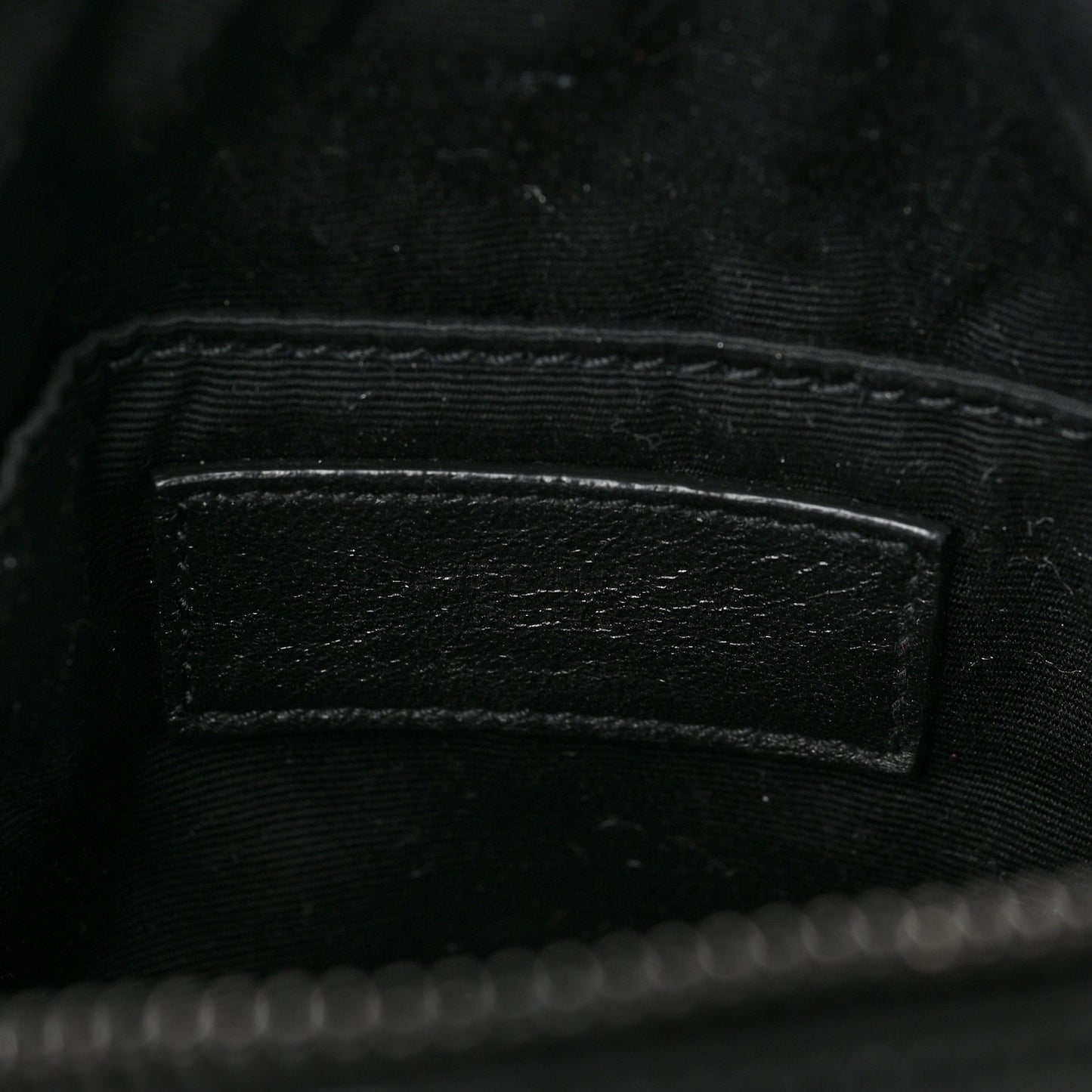 Calfskin Matelasse Chevron Round Vinyle Camera Bag Black