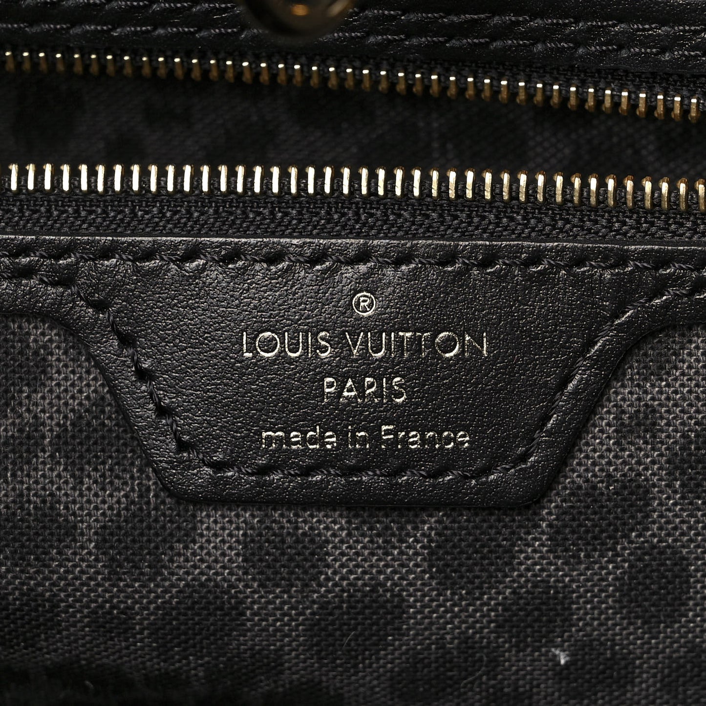 Monogram Giant Wild At Heart Neverfull MM Black