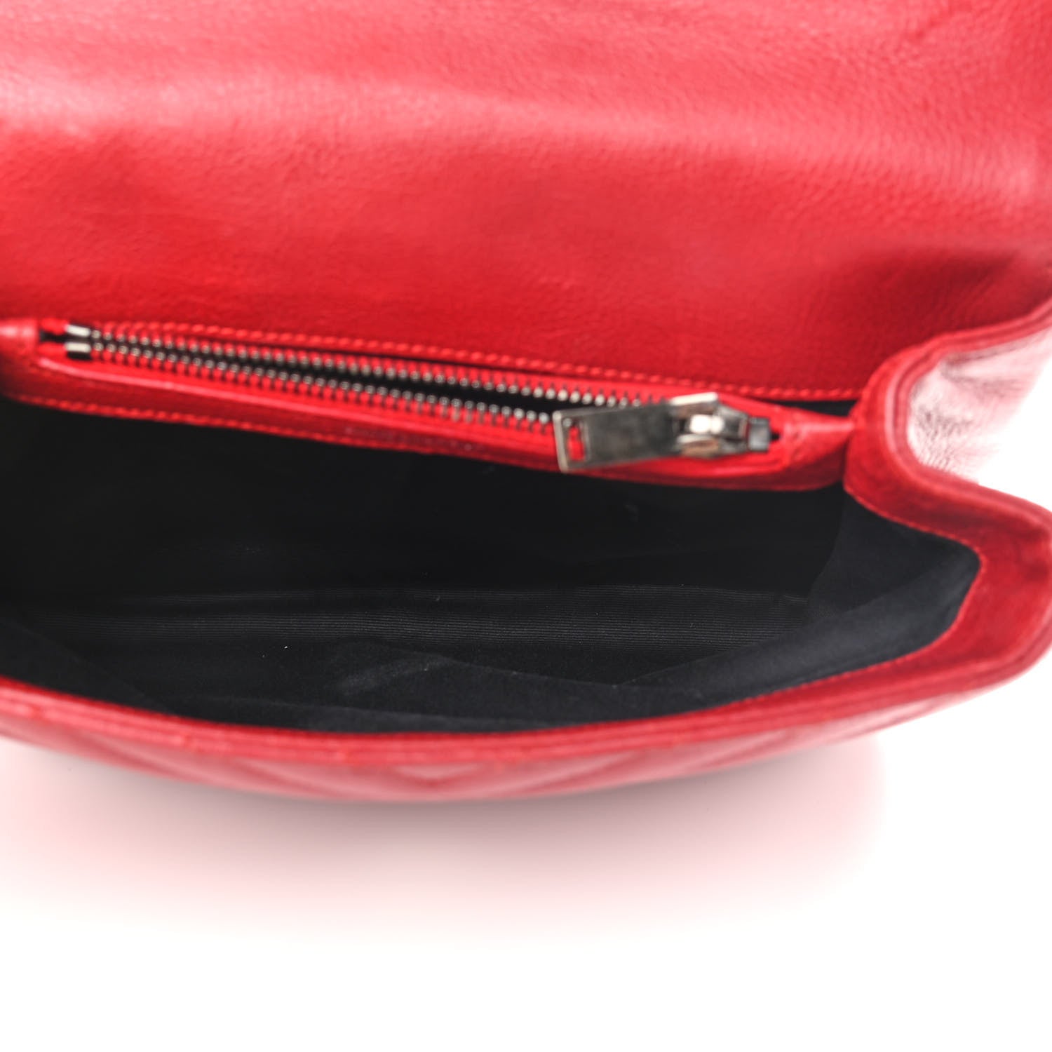 Saint Laurent Sheepskin Matelasse Chevron Monogram Medium College Bag Rouge 5 of 13