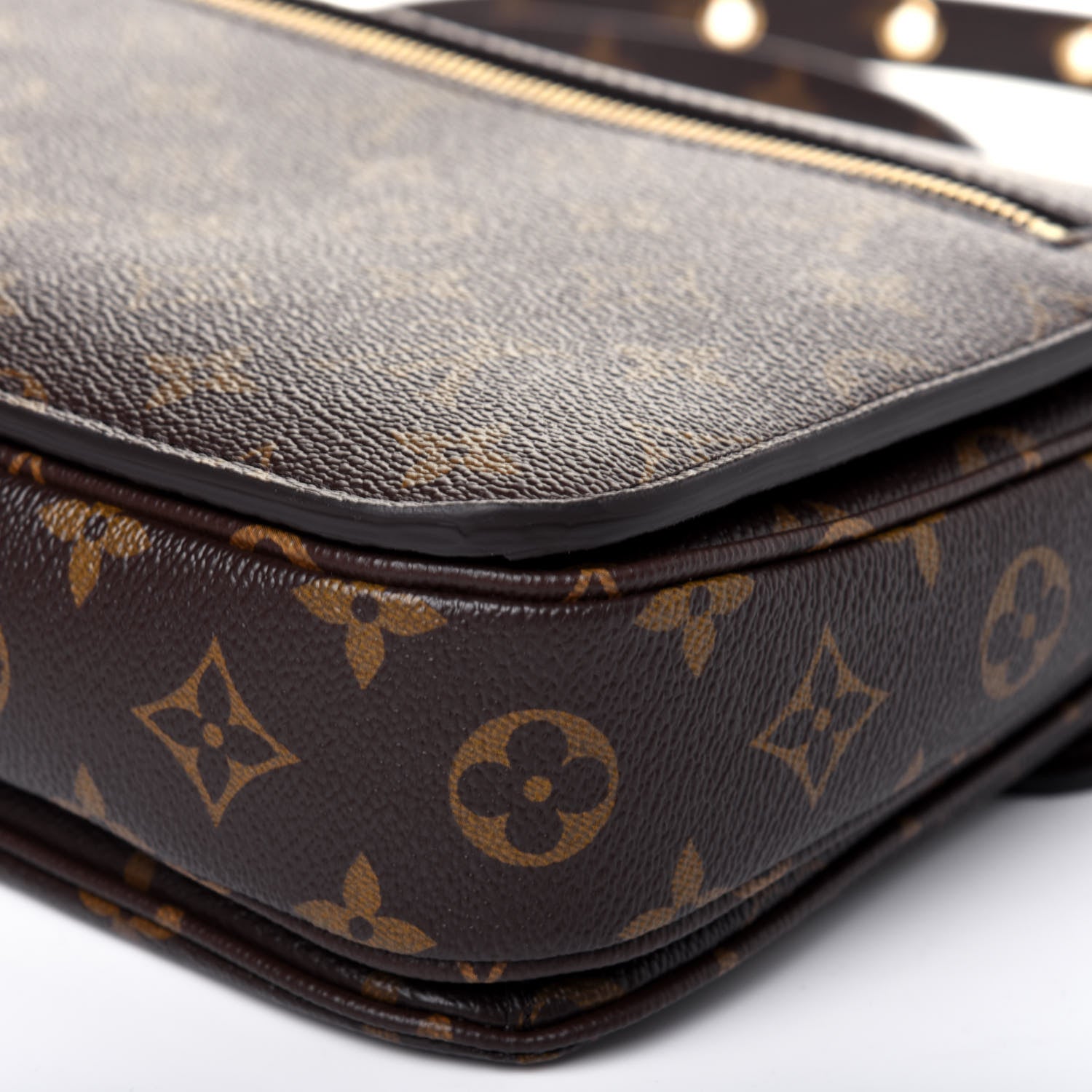 Louis Vuitton Monogram Pochette Metis 10 of 12