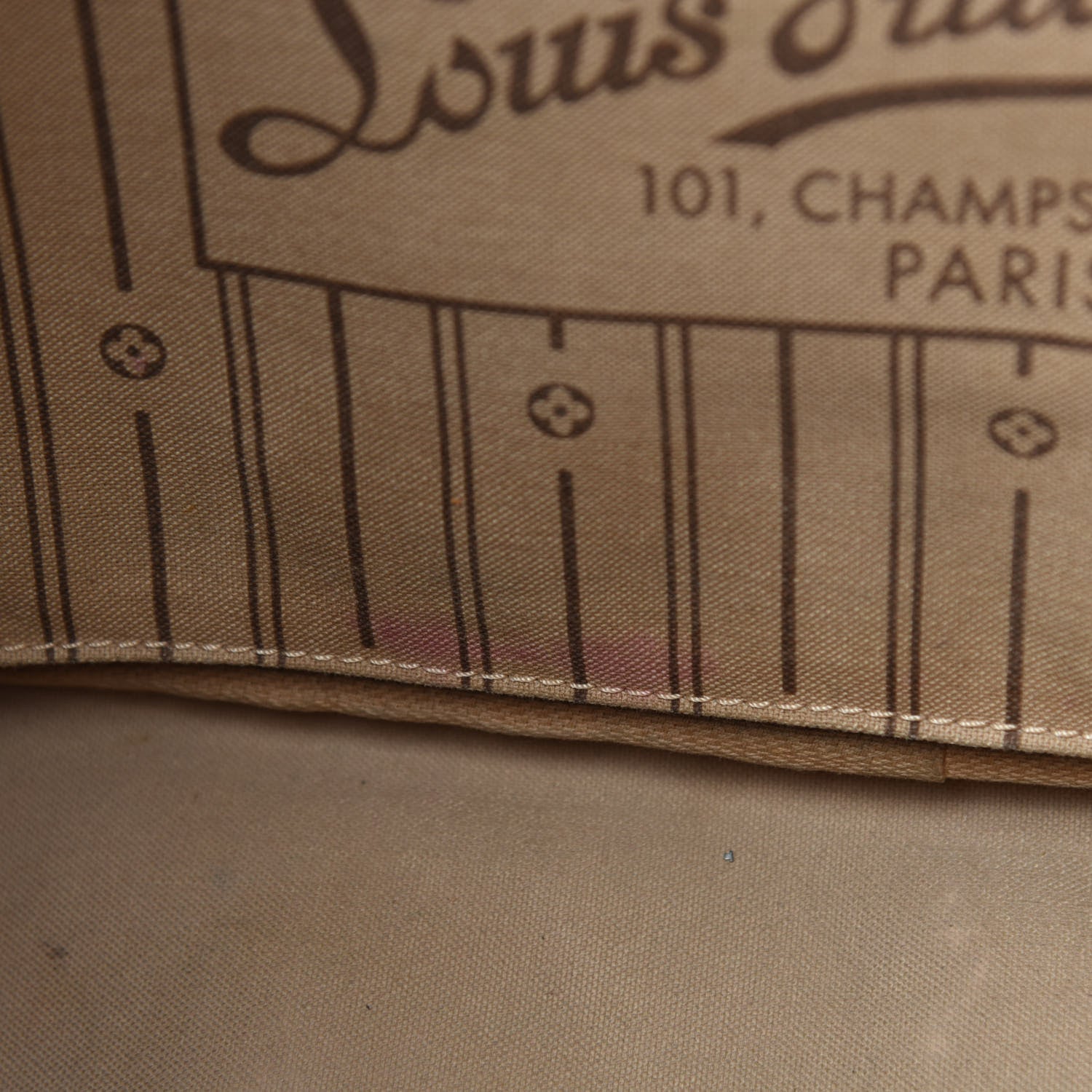 Louis Vuitton Monogram Neverfull MM 12 of 15