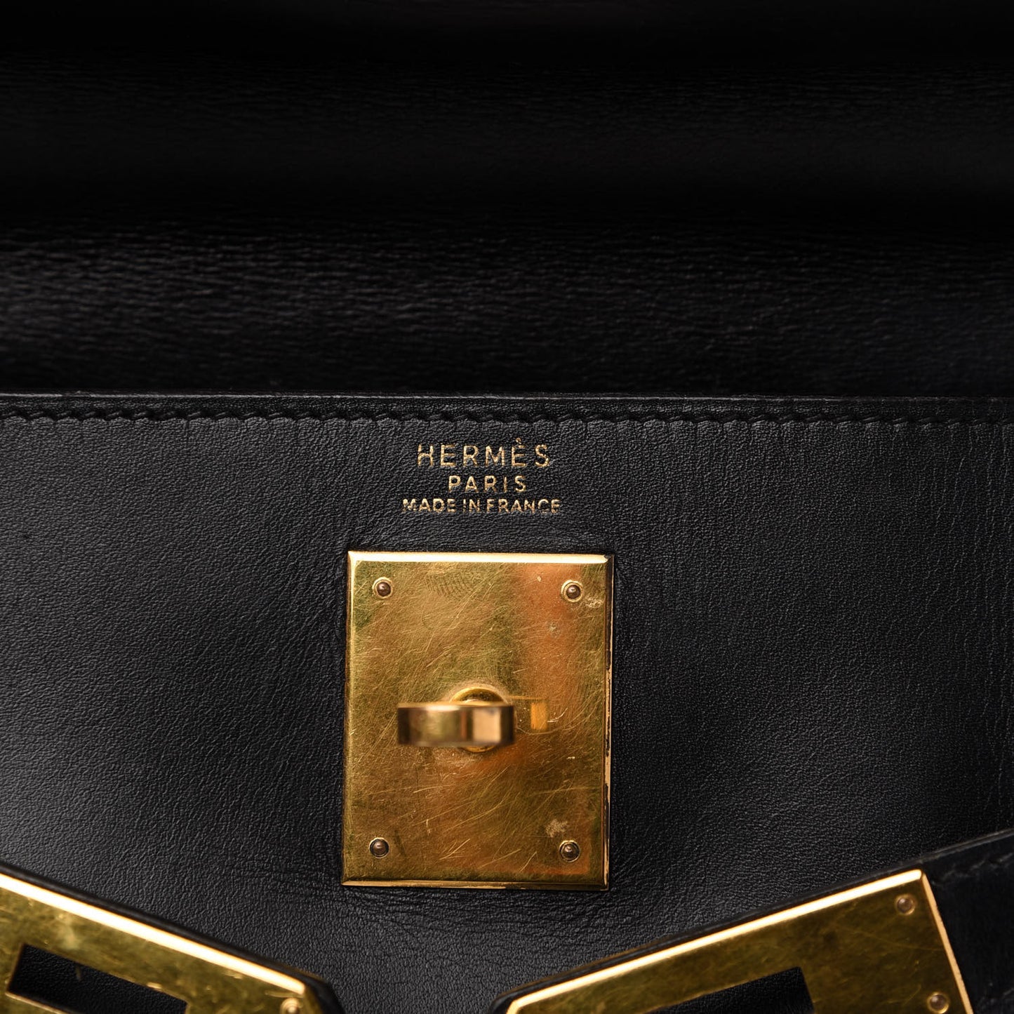 Box Kelly Retourne 32 Black