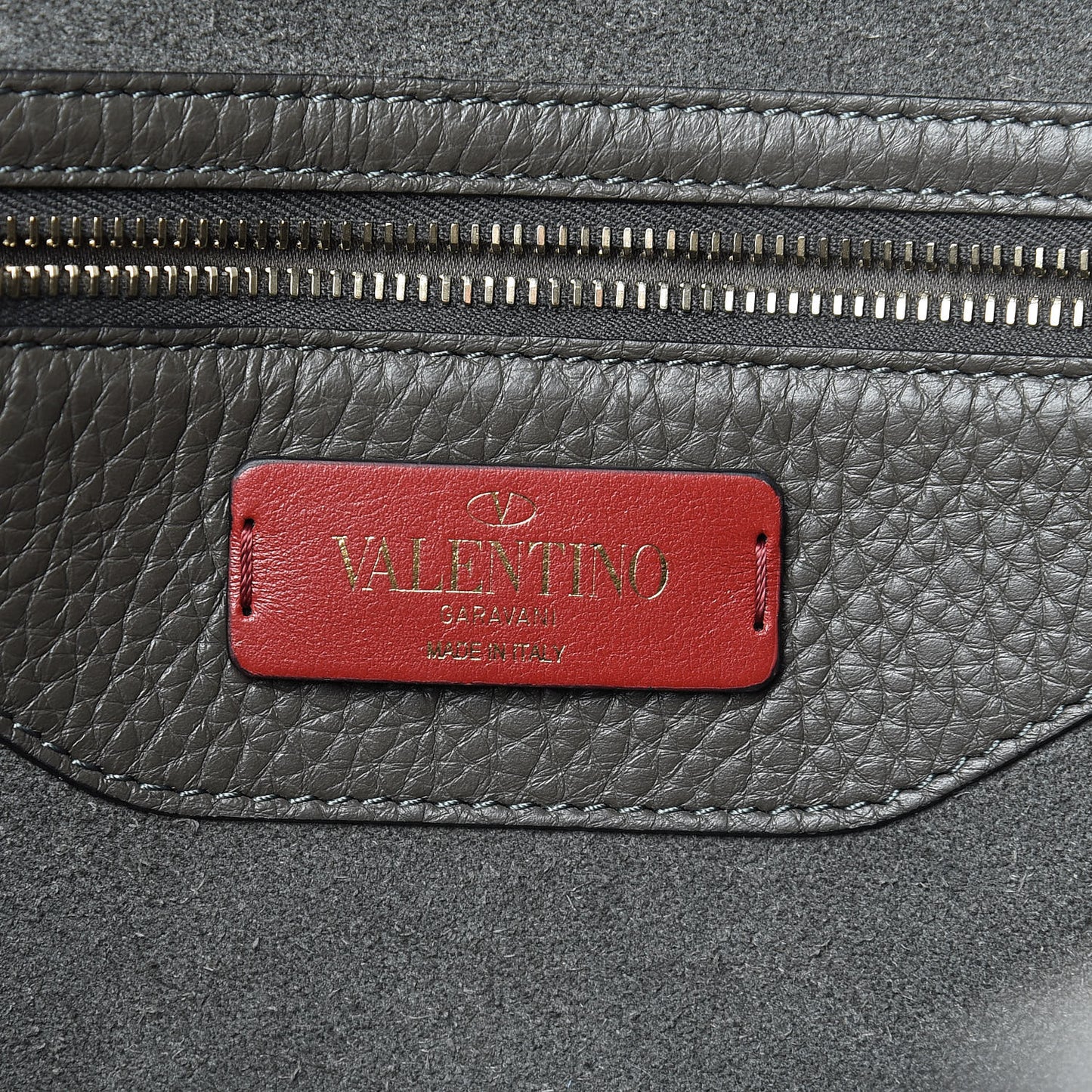 Grained Calfskin Rockstud Shoulder Tote Graphite