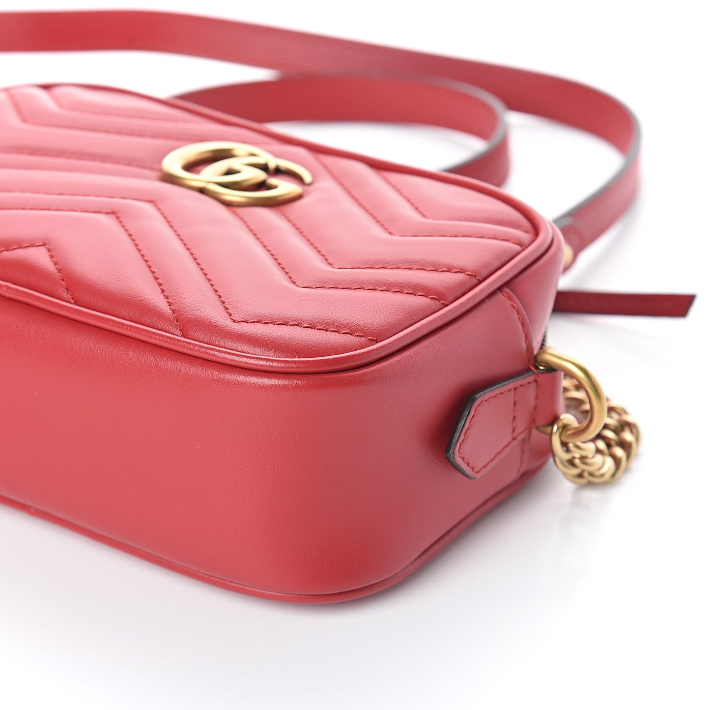 Calfskin Matelasse Mini GG Marmont Chain Shoulder Bag Hibiscus Red