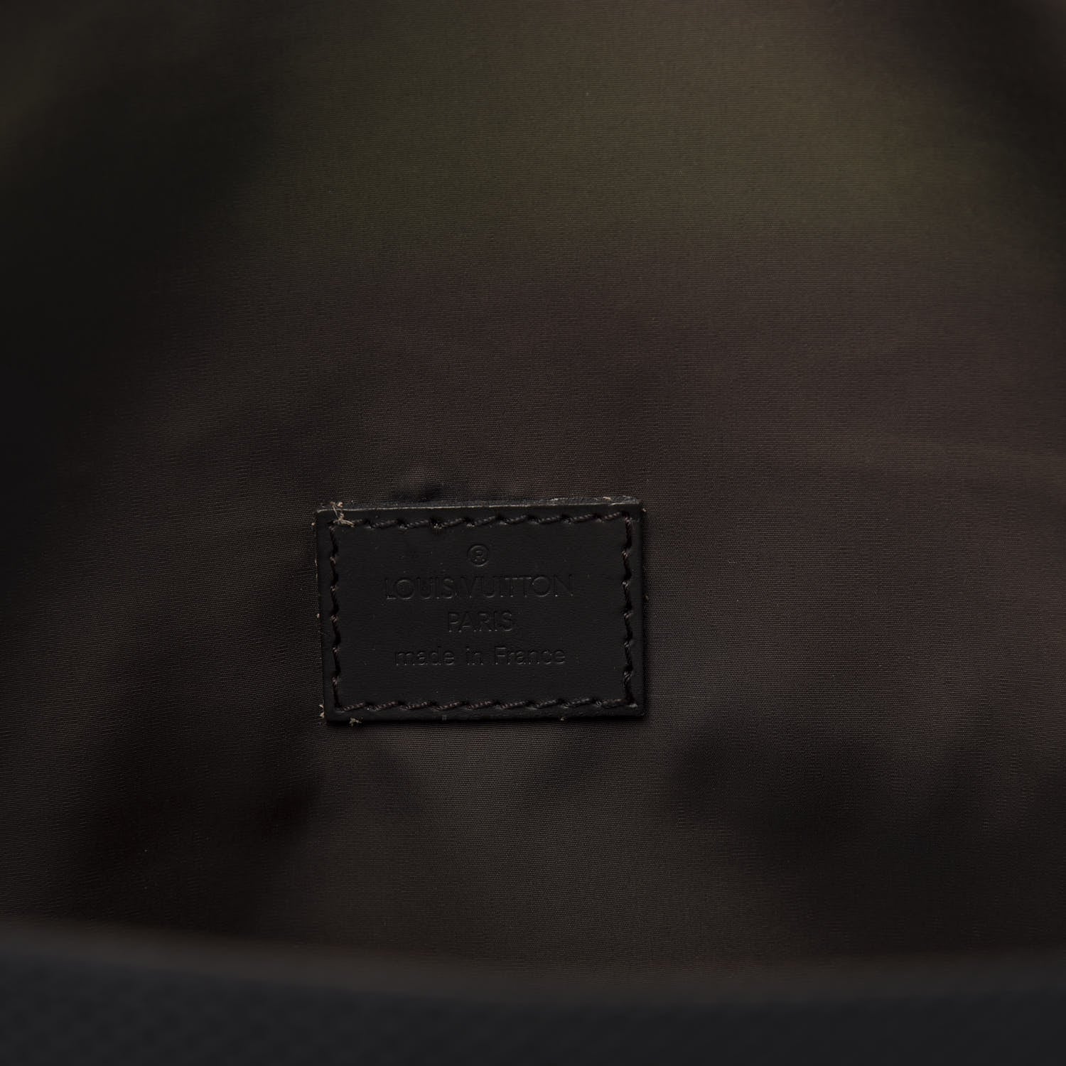 Louis Vuitton Damier Geant Messenger Bag Black 6 of 15