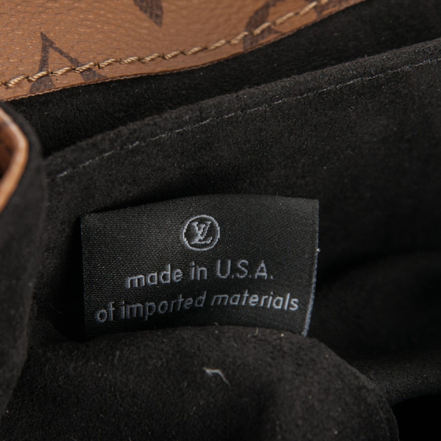 Reverse Monogram Pochette Metis