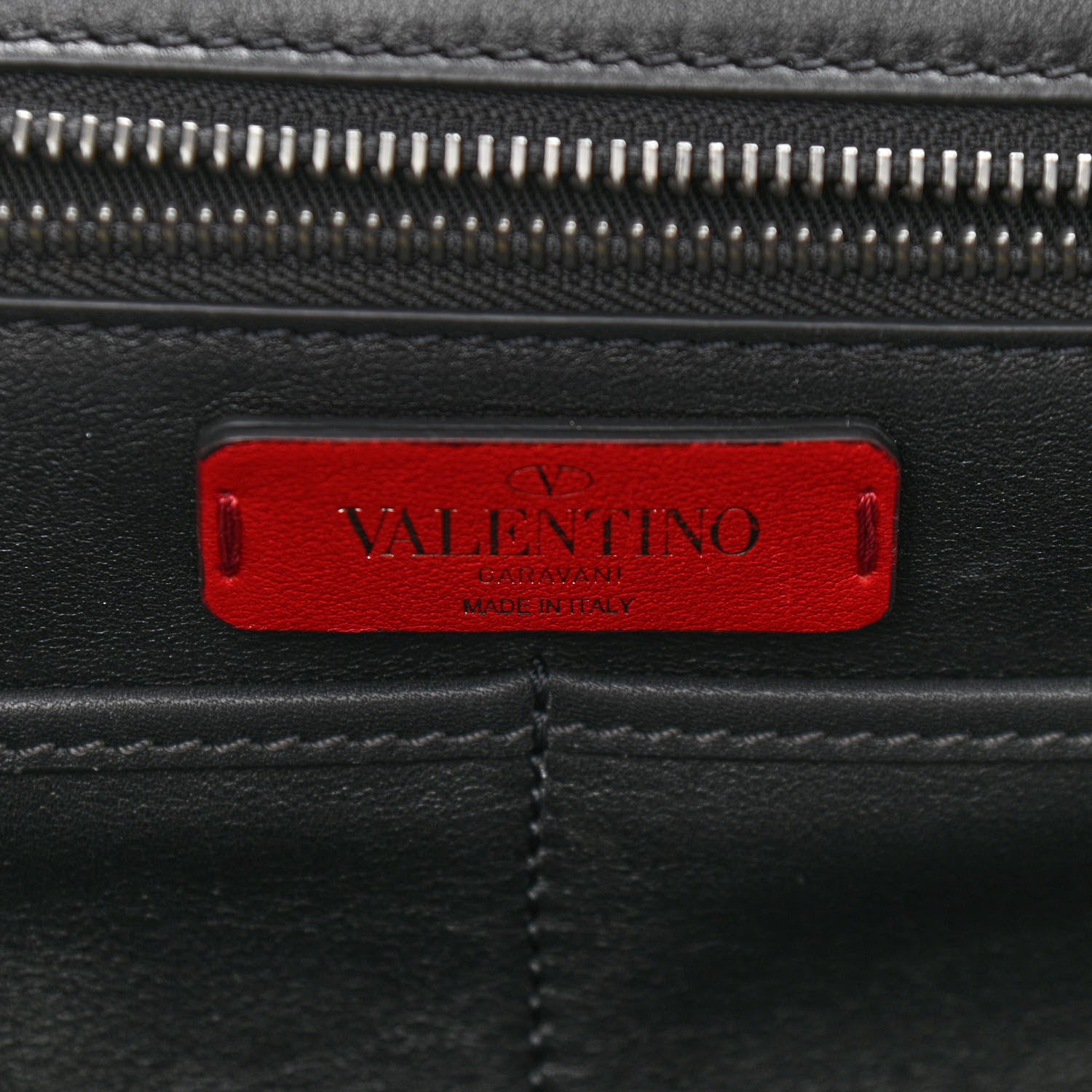 Valentino Garavani Calfskin Chevron Medium Rockstud Tote Light Ivory Black 6 of 14