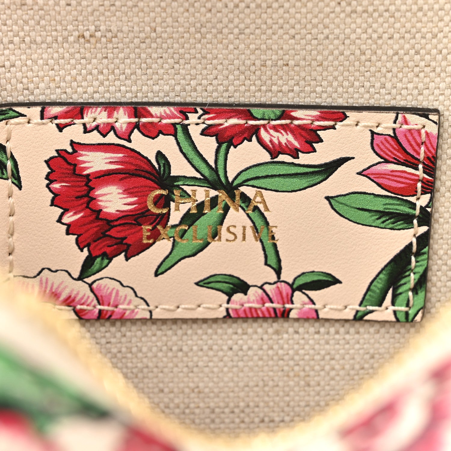 Gucci Calfskin Matelasse Diagonal Brit Roses Print Mini Interlocking G Heart Shoulder Bag  White Multicolor 7 of 10