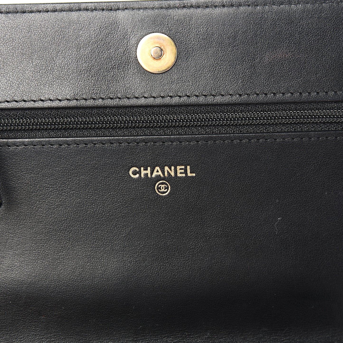 Caviar Quilted Boy Wallet On Chain WOC Black