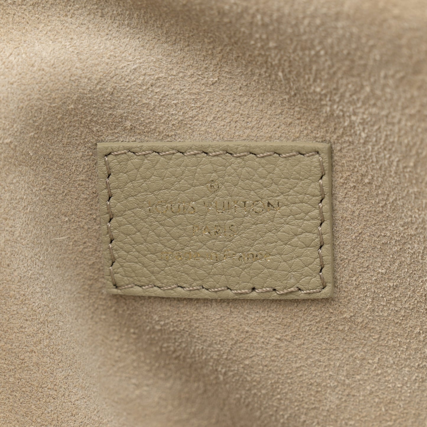 Grained Calfskin Low Key Cabas MM Clay
