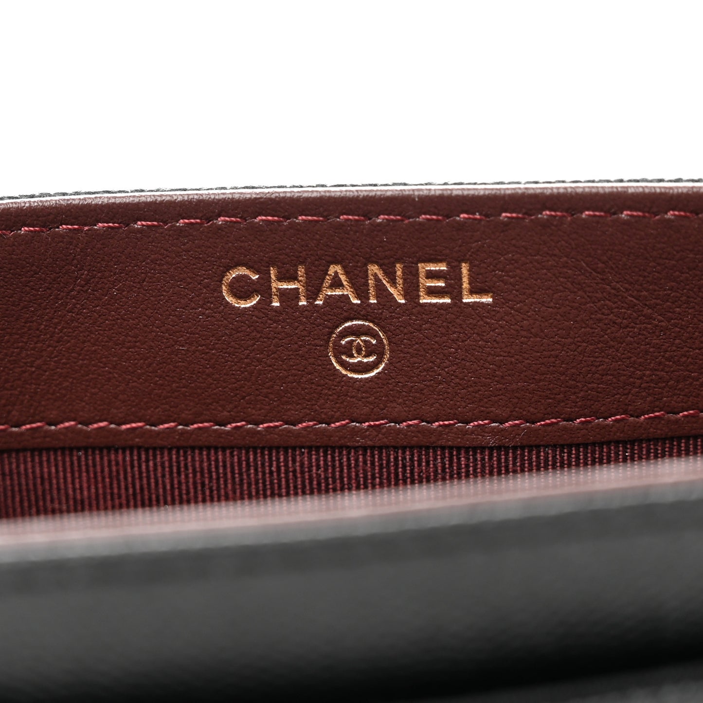 Caviar Quilted Classic Strap Pouch Black