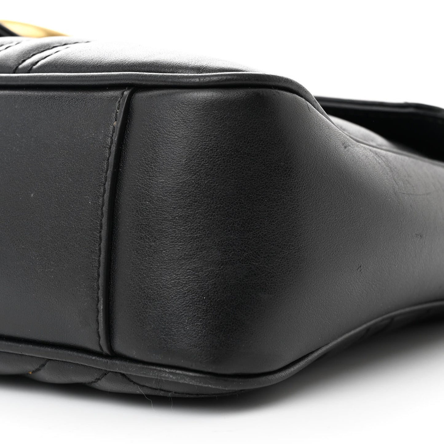 Calfskin Matelasse Medium GG Marmont Shoulder Bag Black