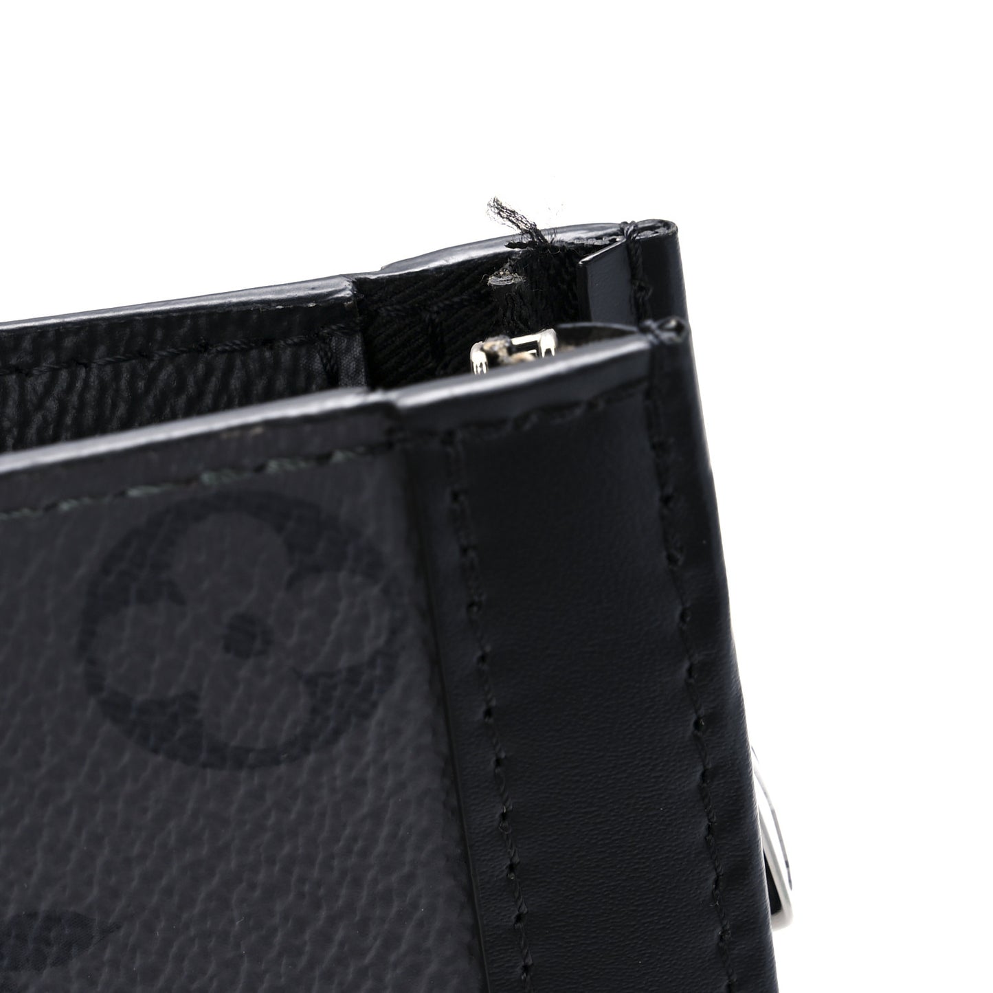 Monogram Eclipse Reverse Pochette Voyage MM