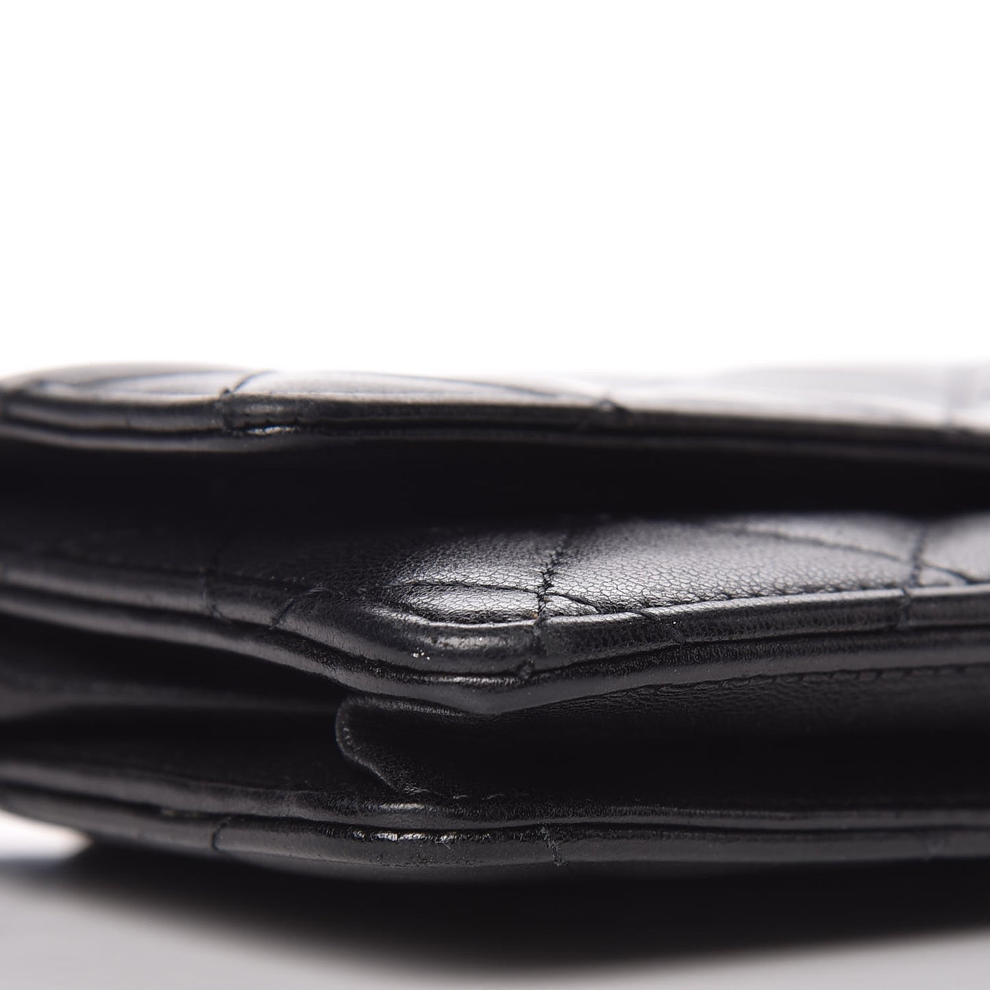 Lambskin Quilted Wallet On Chain WOC Black