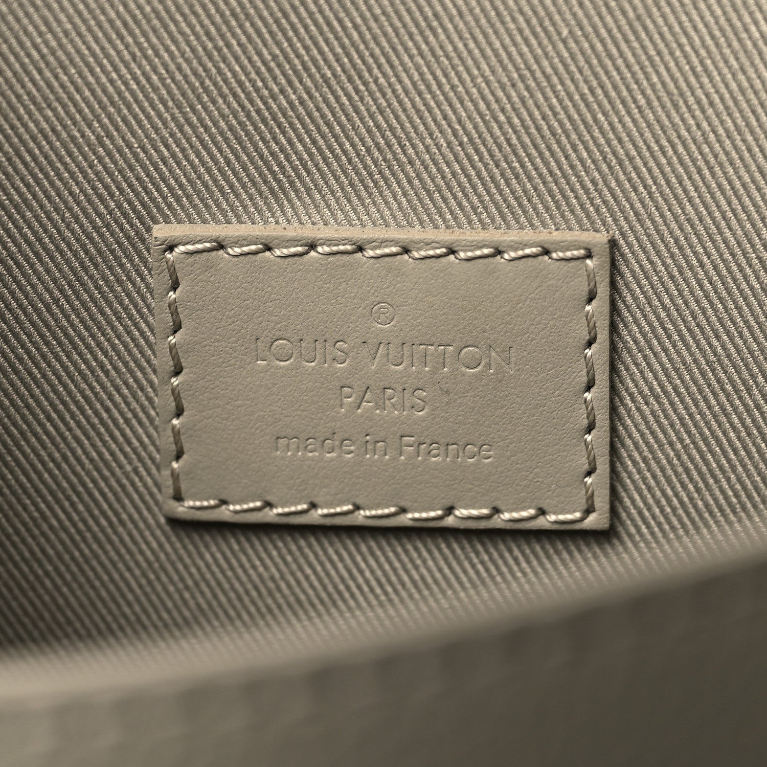 Louis Vuitton Calfskin Aerogram Fastline Wearable Wallet Sage 6 of 10