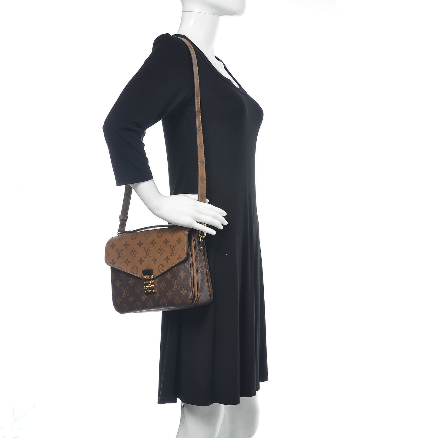 Reverse Monogram Pochette Metis