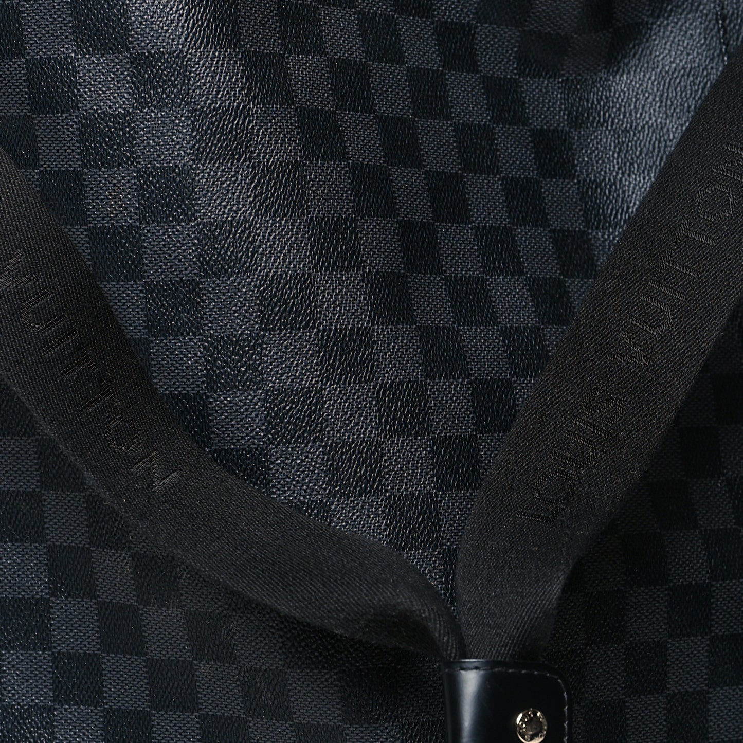 Damier Graphite Neo Eole 65