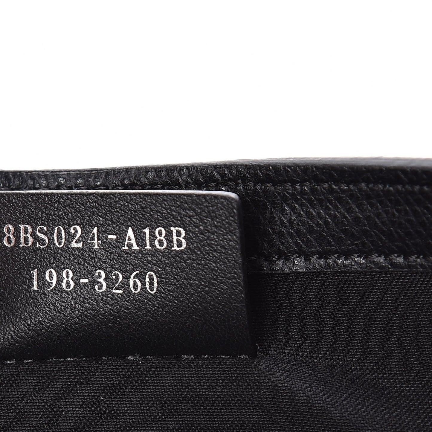 Vitello Cruise F is Fendi Wallet on Chain Black