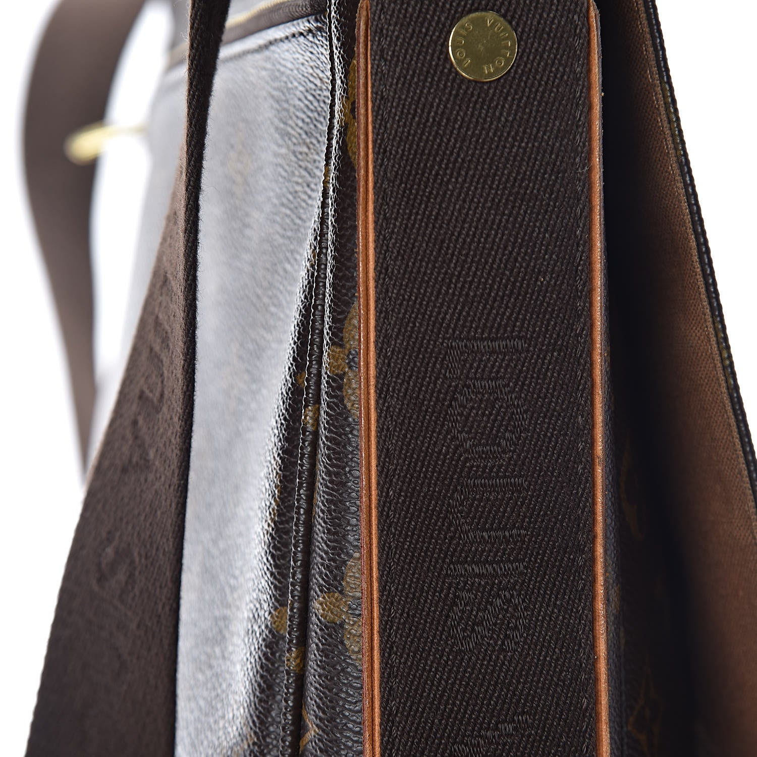 Louis Vuitton Monogram Beaubourg MM Messenger Bag 12 of 13