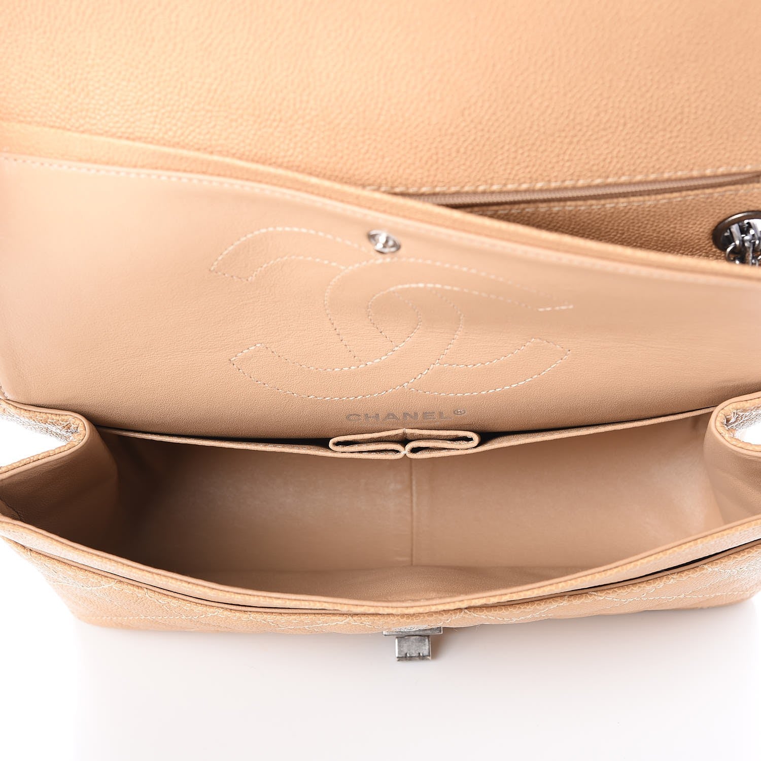 Chanel Caviar 2.55 Reissue 226 Flap Beige 8 of 9