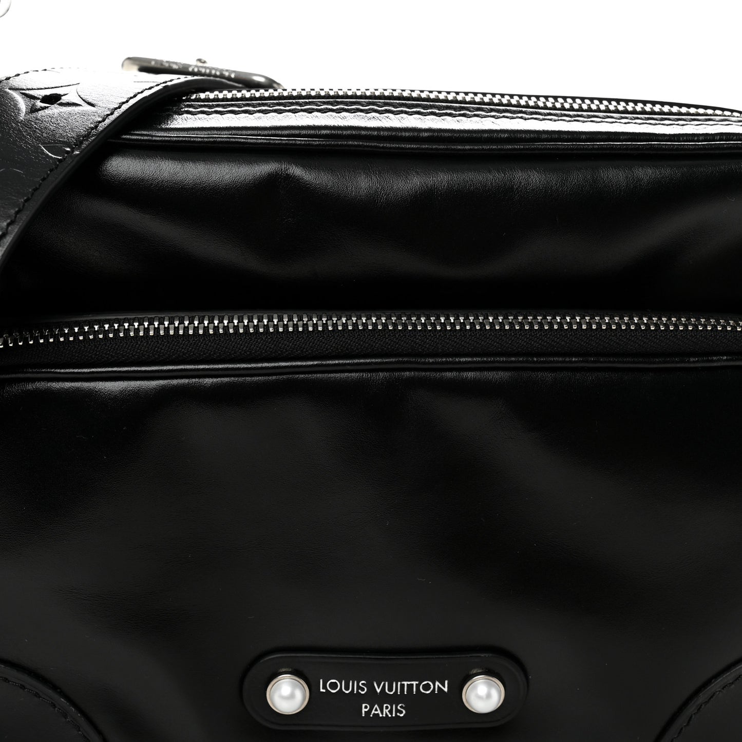 Calfskin Nil City Shoulder Bag Night Black