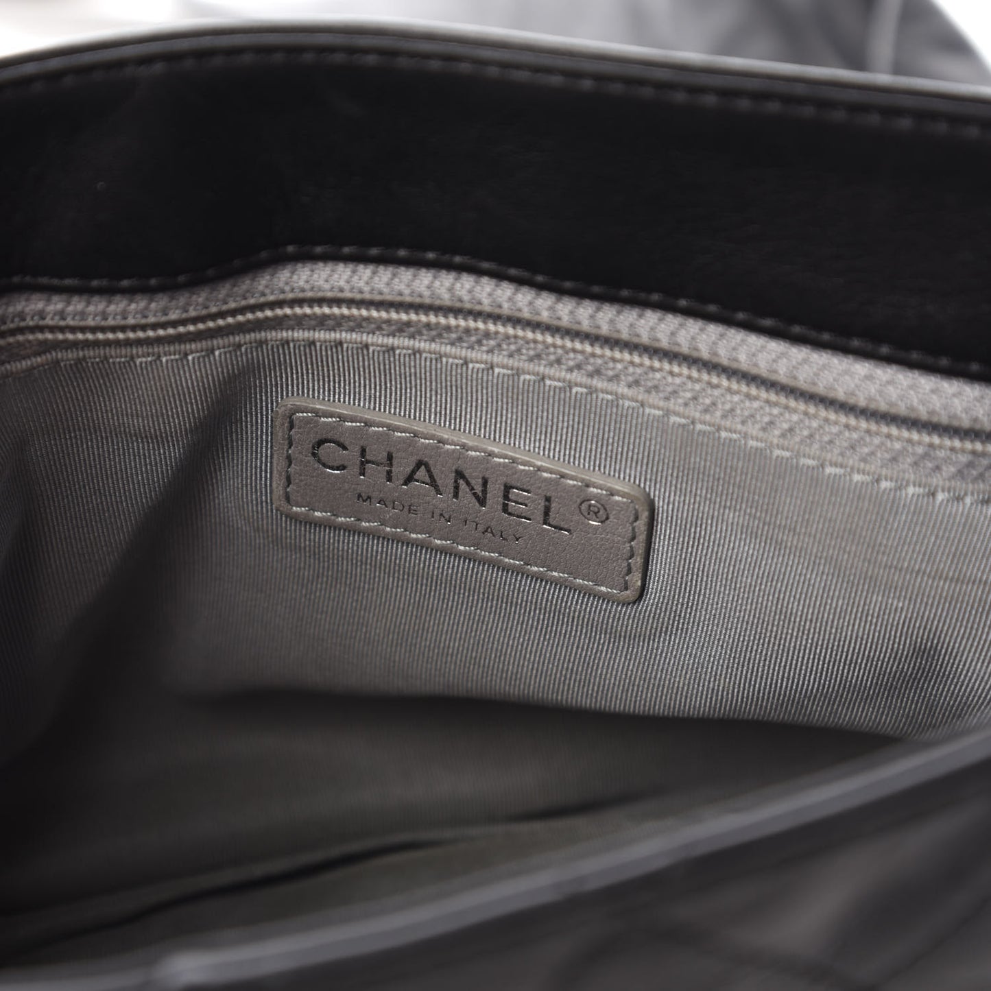 Calfskin Coco Pleats Messenger Flap Black