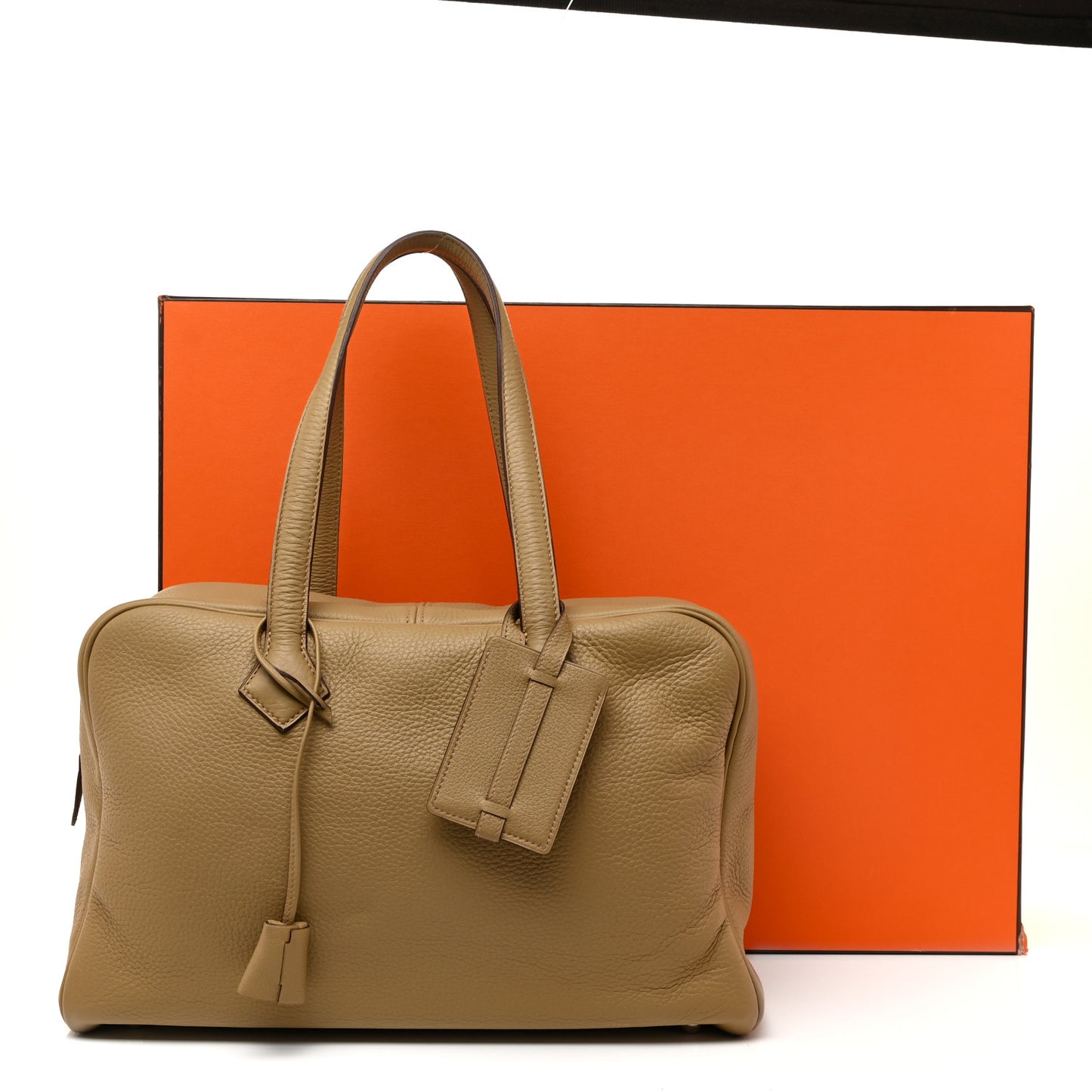 Taurillon Clemence Victoria II 35 Camel