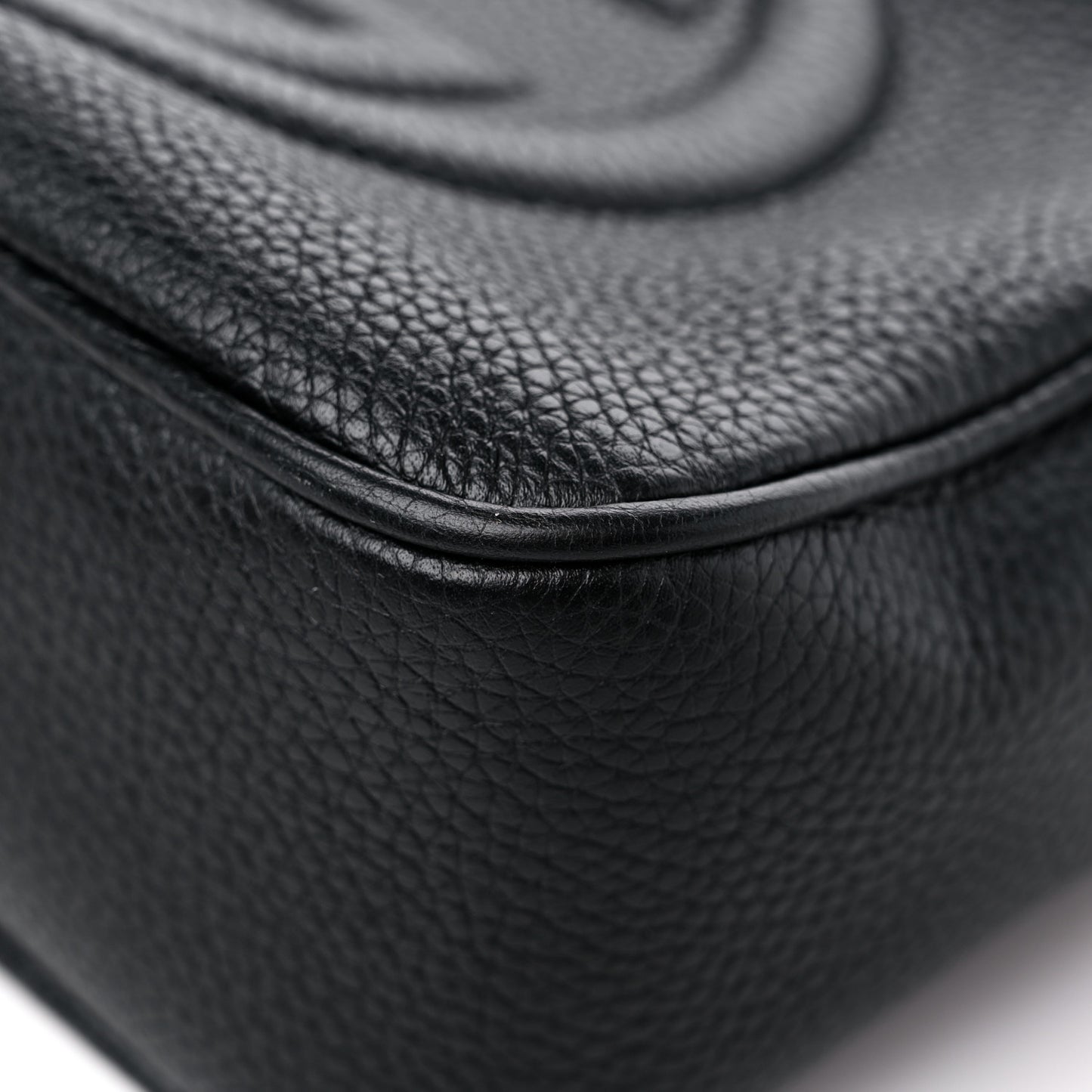Pebbled Calfskin Small Soho Disco Bag Black