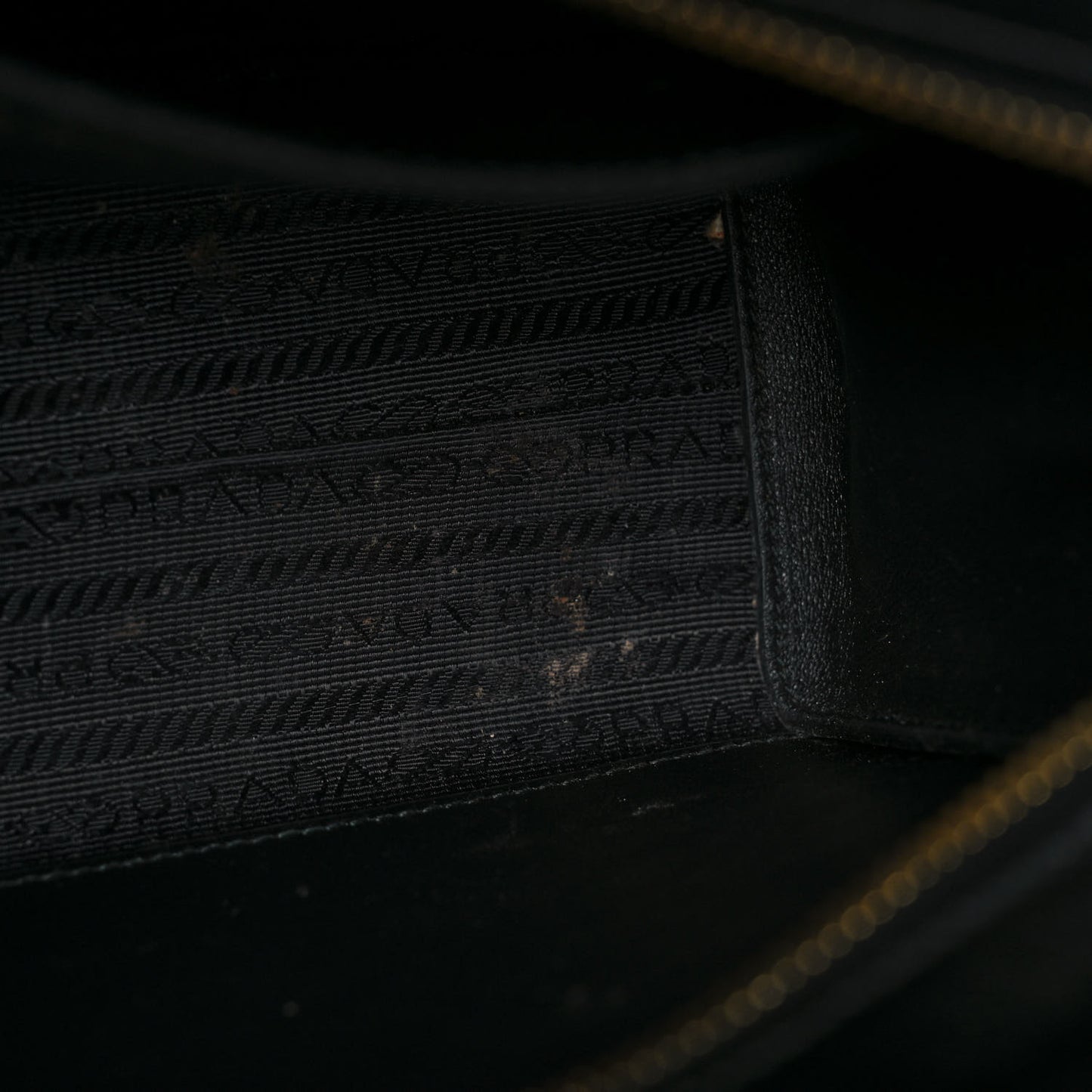 Saffiano Vernice Esplanade Crossbody Bag Black